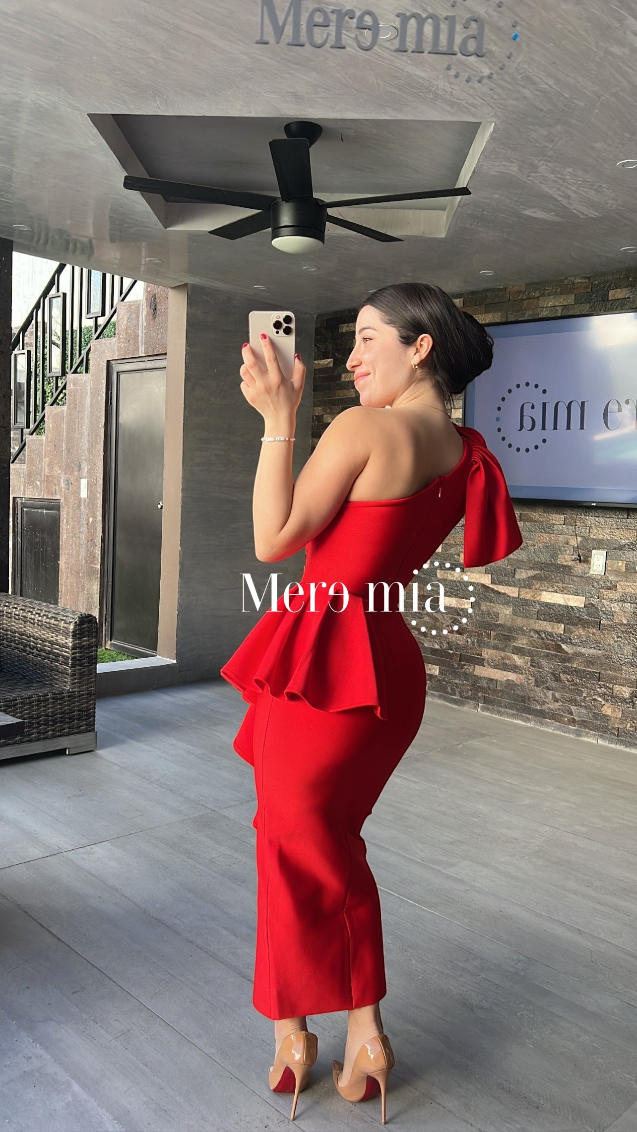 Vestido rojo escarola