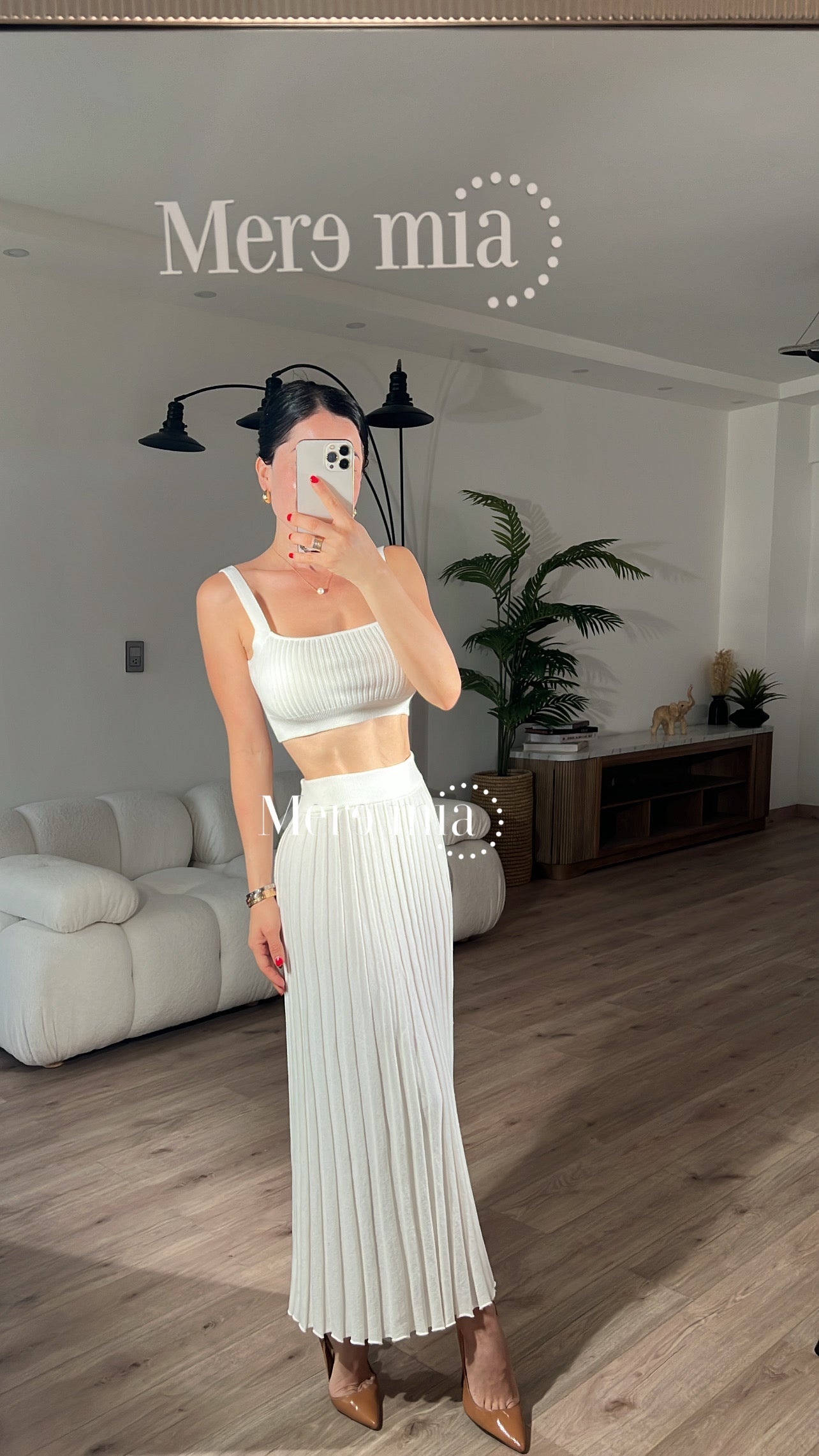 Conjunto blanco falda plisada