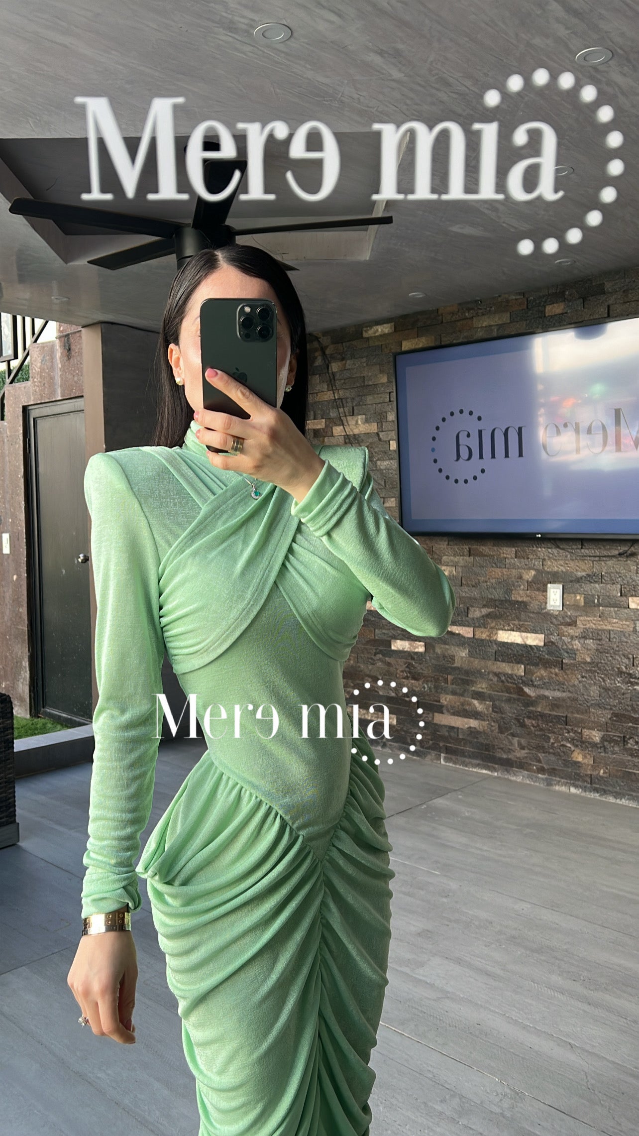 Vestido verde menta plisado