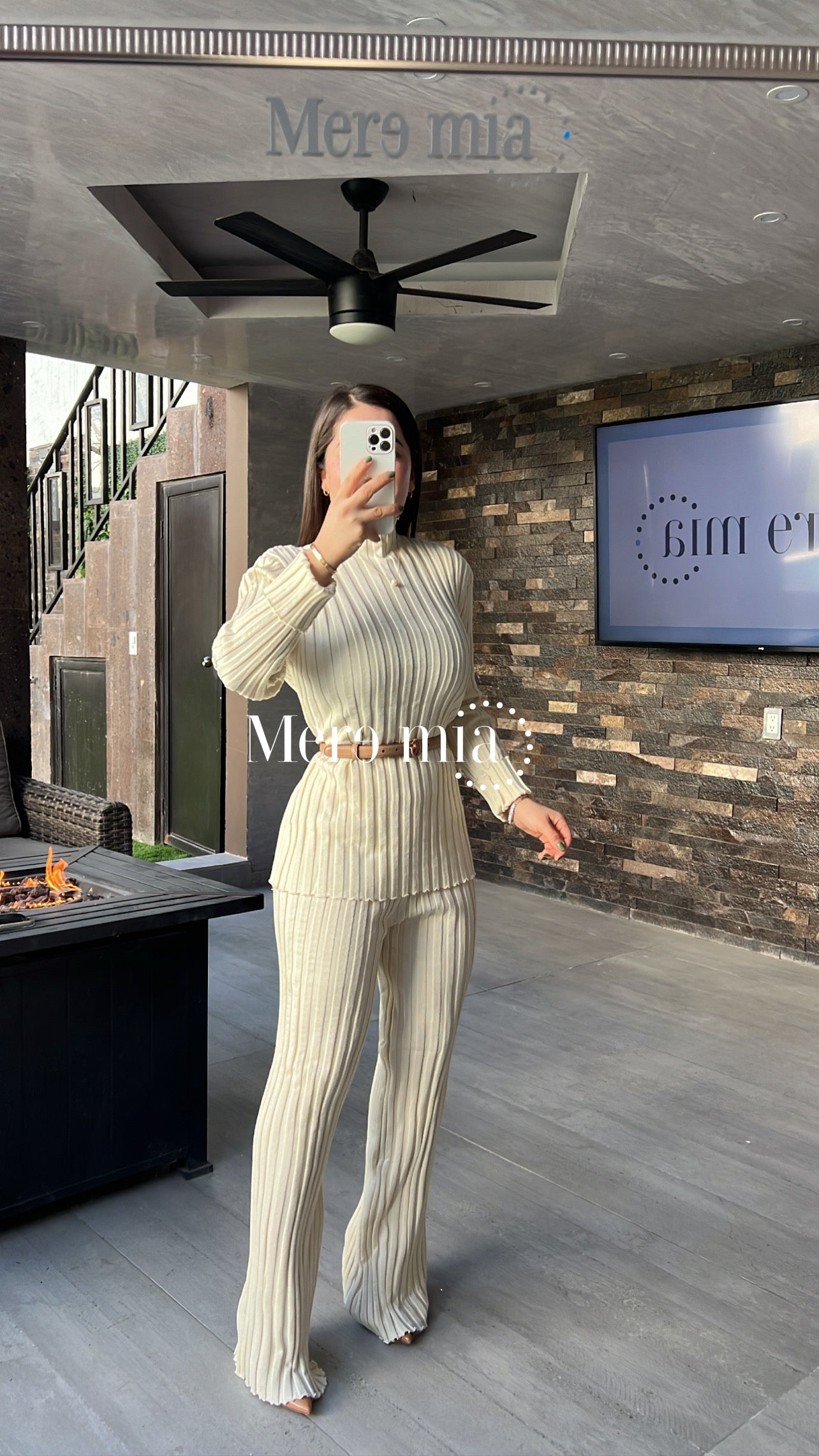 Conjunto beige claro rayas swet