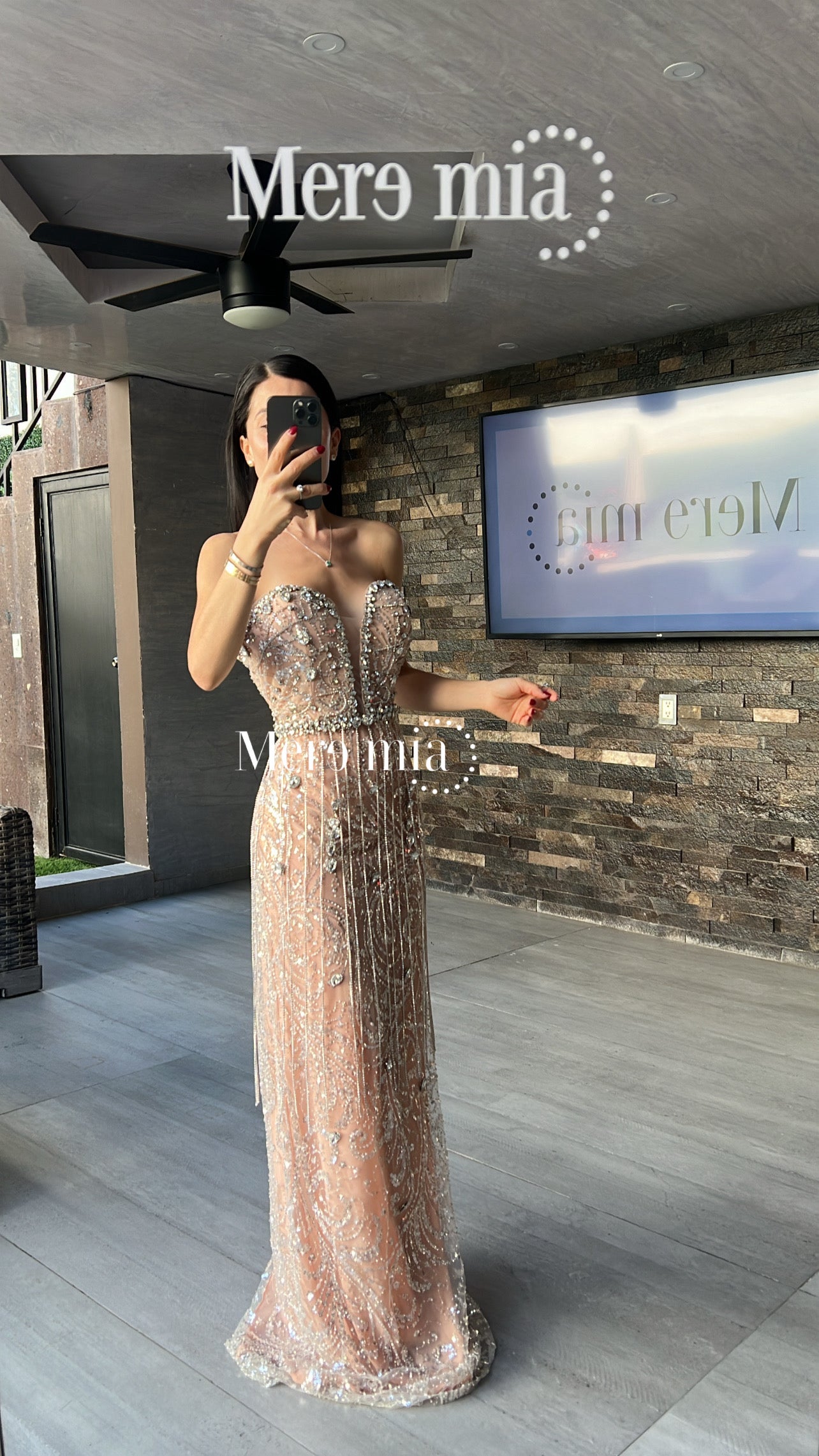 Vestido plata nude barbas