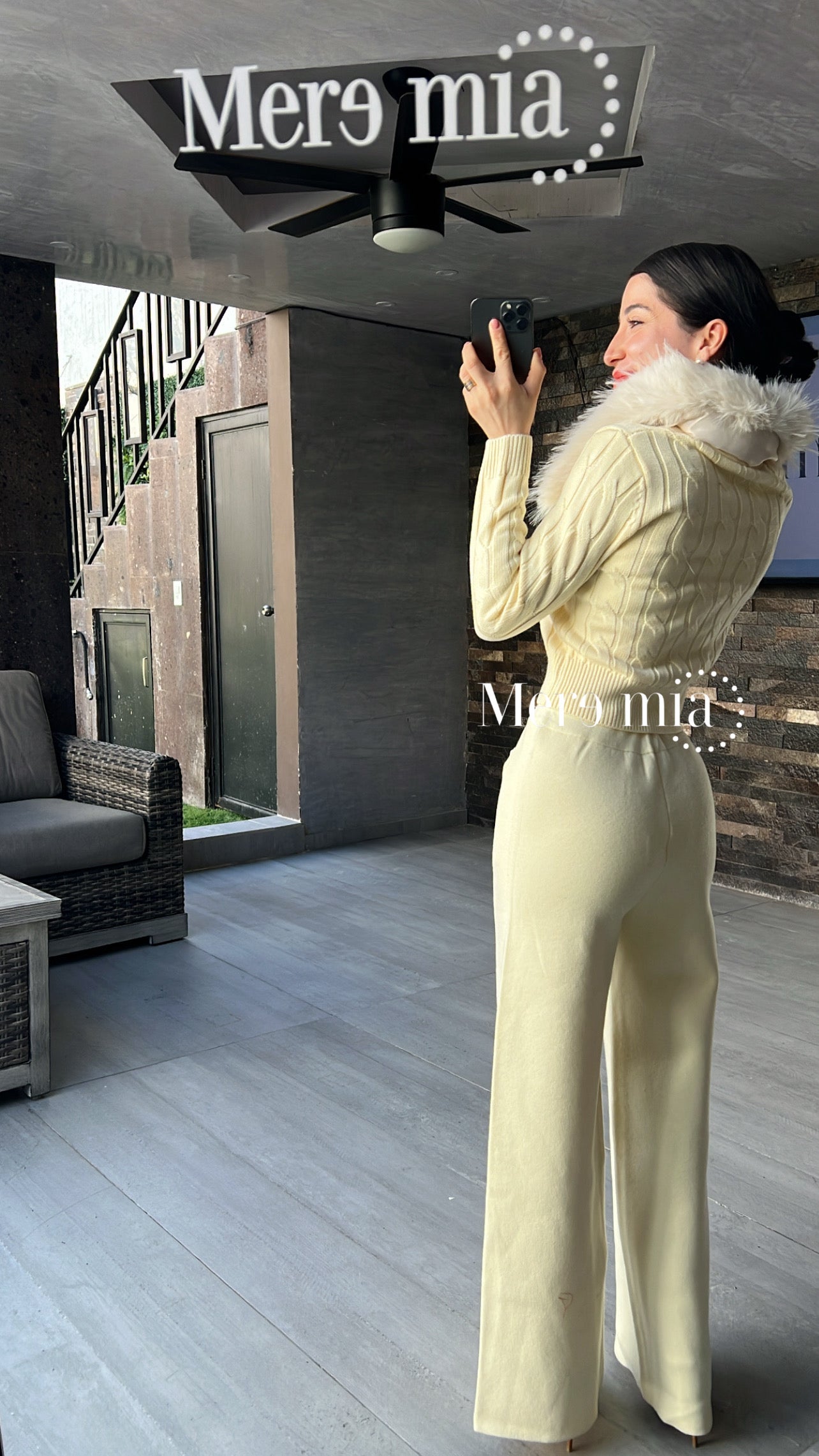 Conjunto pantalón cuello peluche