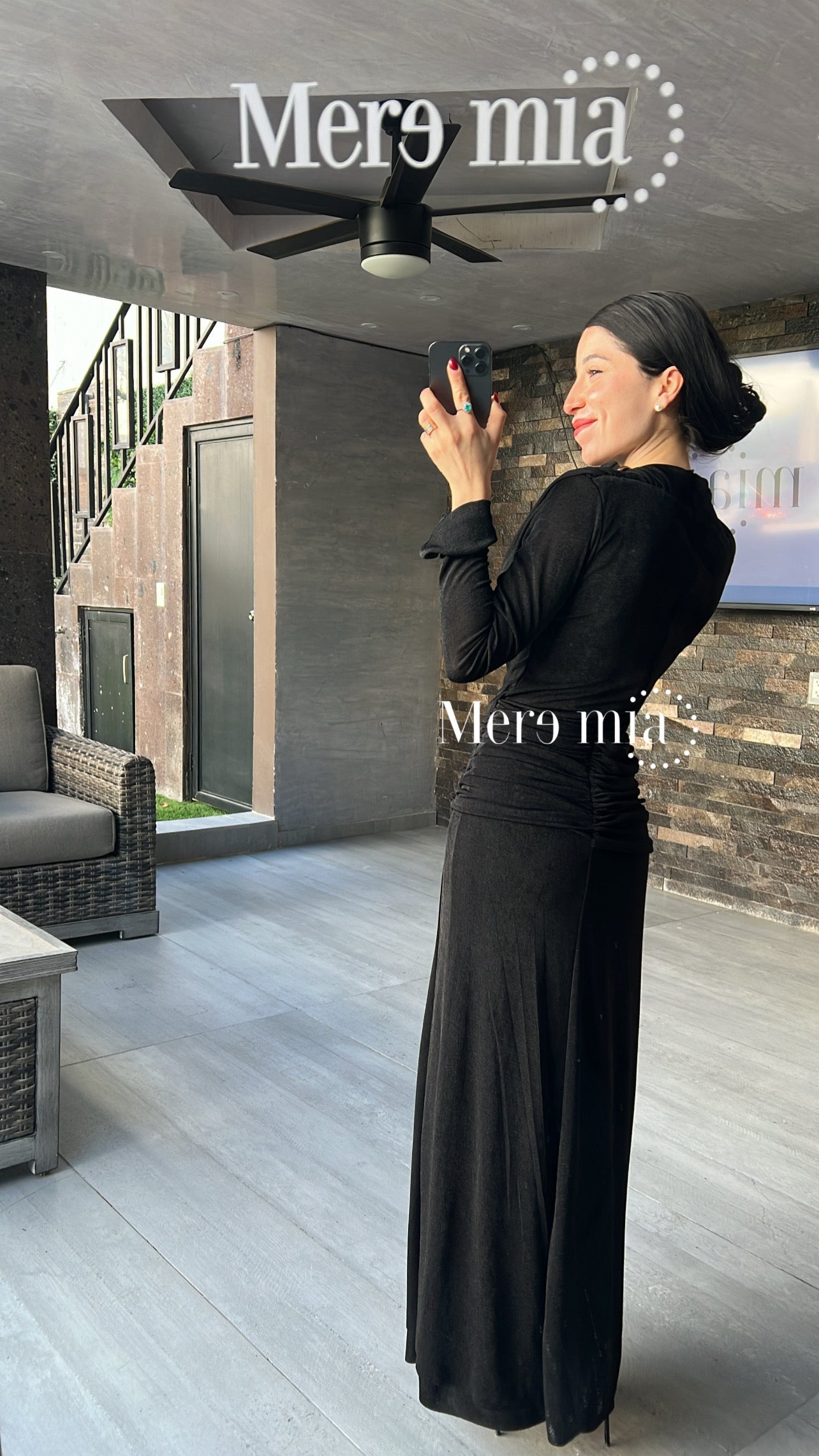 Vestido plisado hoyo