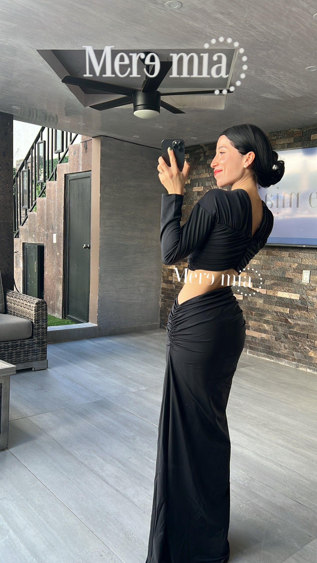 Conjunto negro plisado