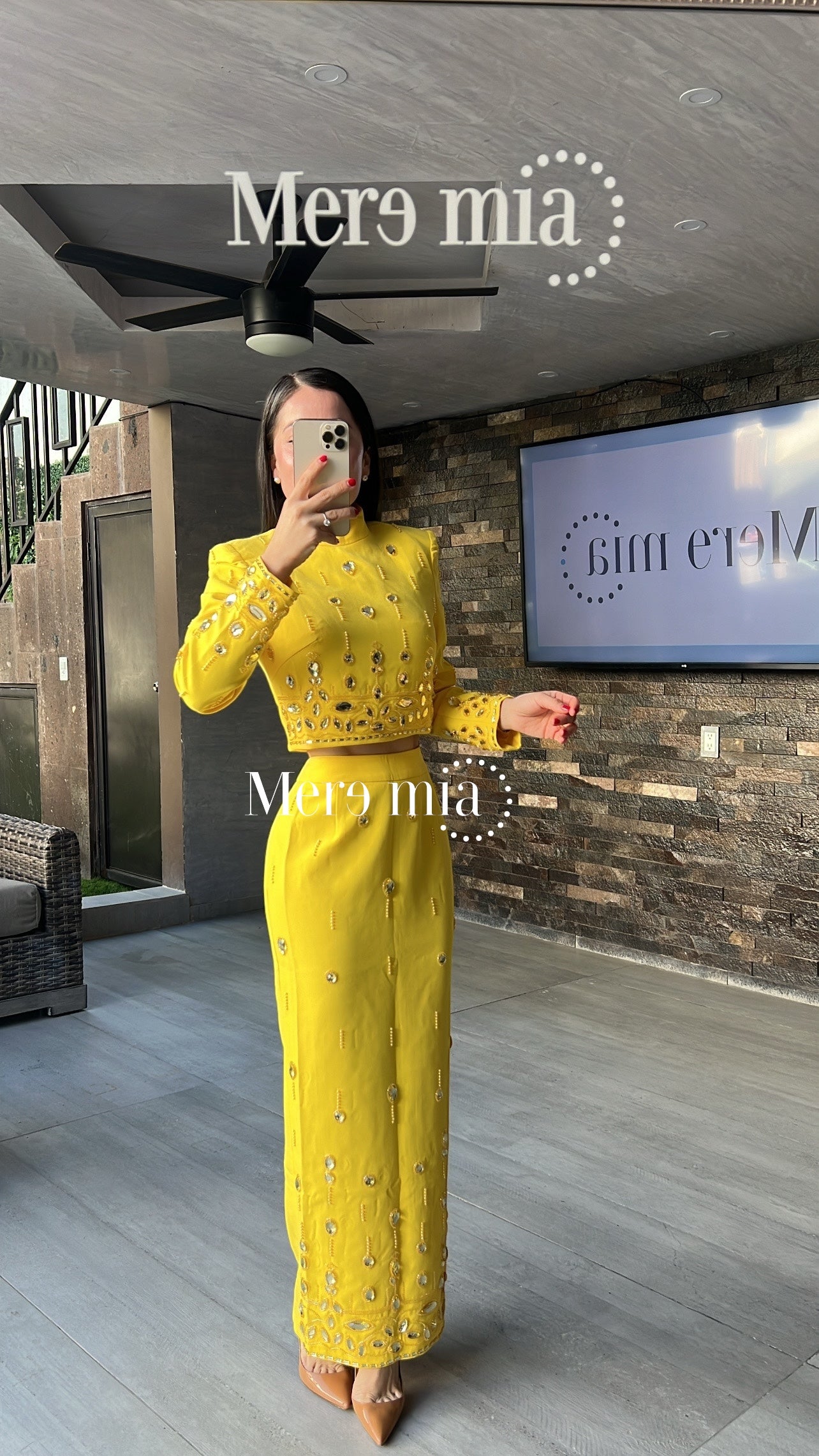 Conjunto amarillo apl