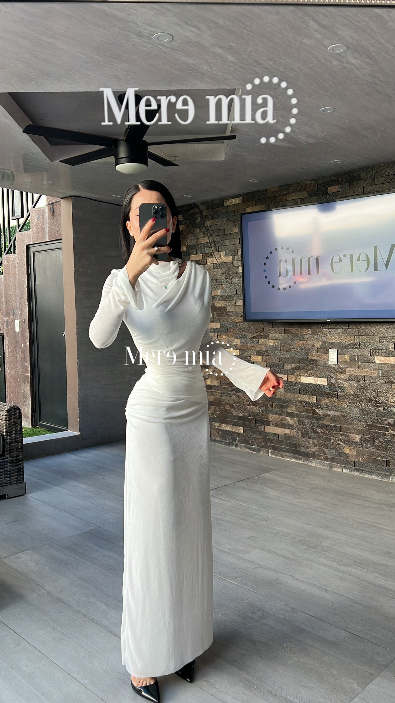 Vestido plisado hoyo