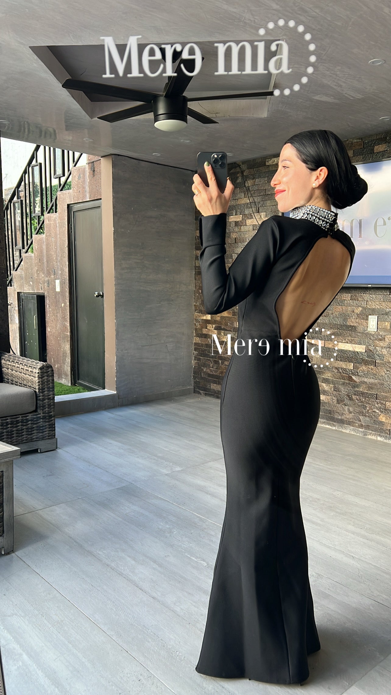 Vestido negro collar cuello