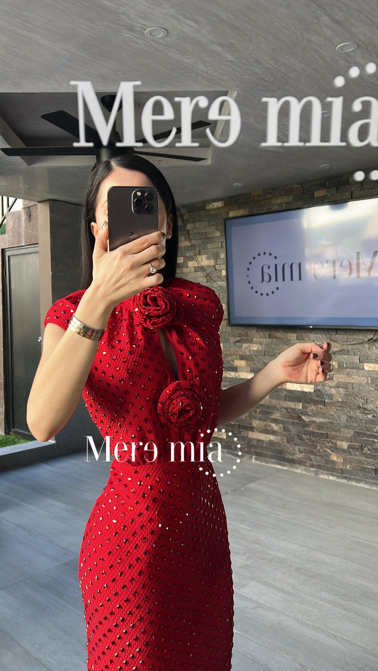 Vestido rojo puntos apl