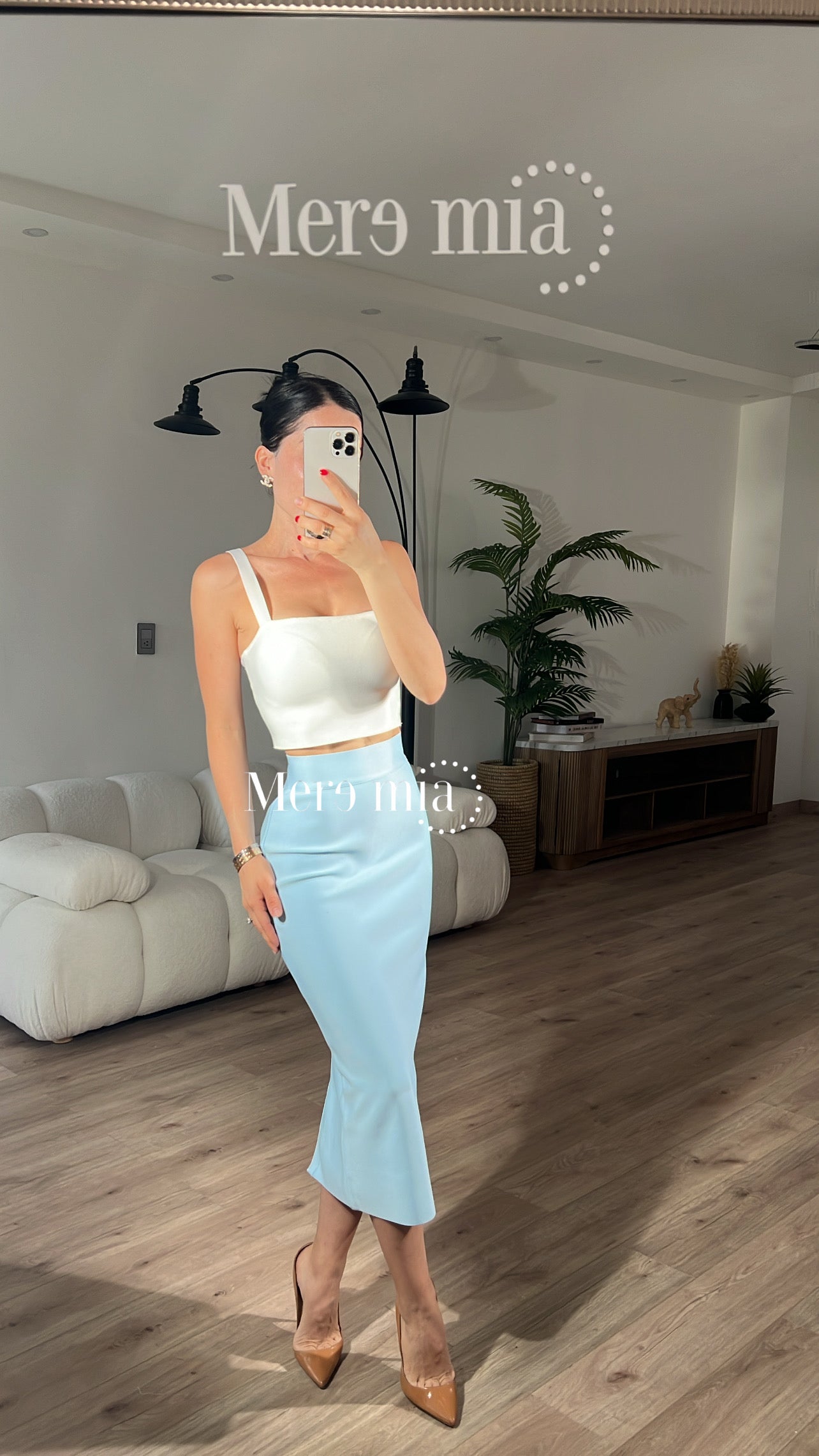 Falda azul midi