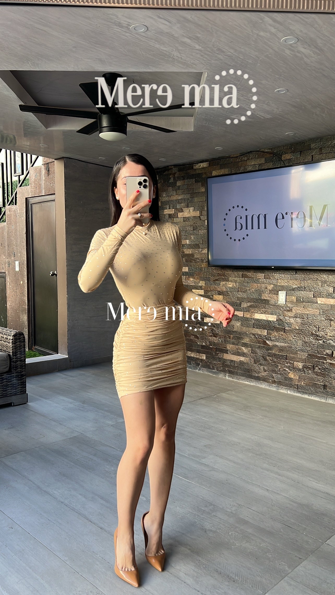 Conjunto nude puntos cuello