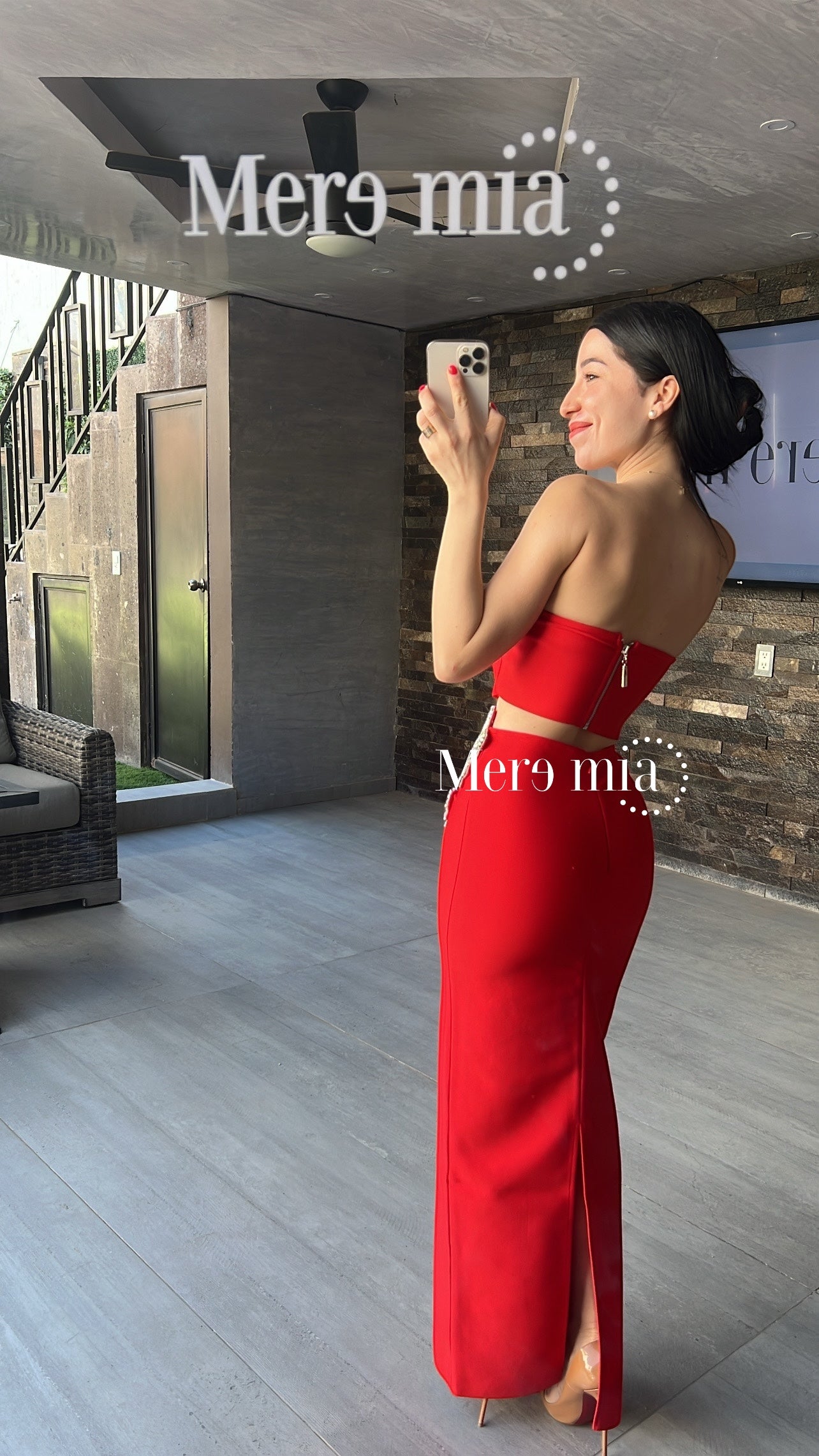 Conjunto rojo flores plata