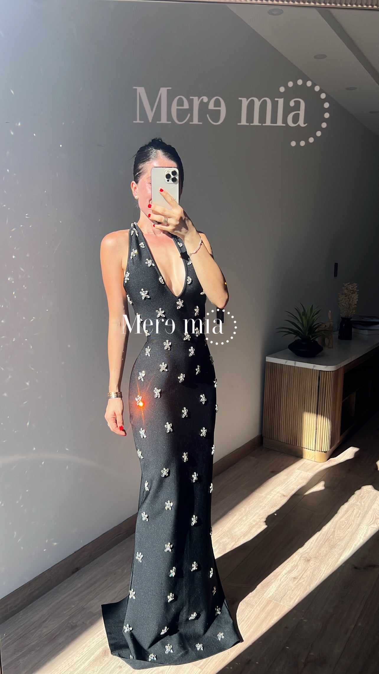 Vestido negro estrellas plata