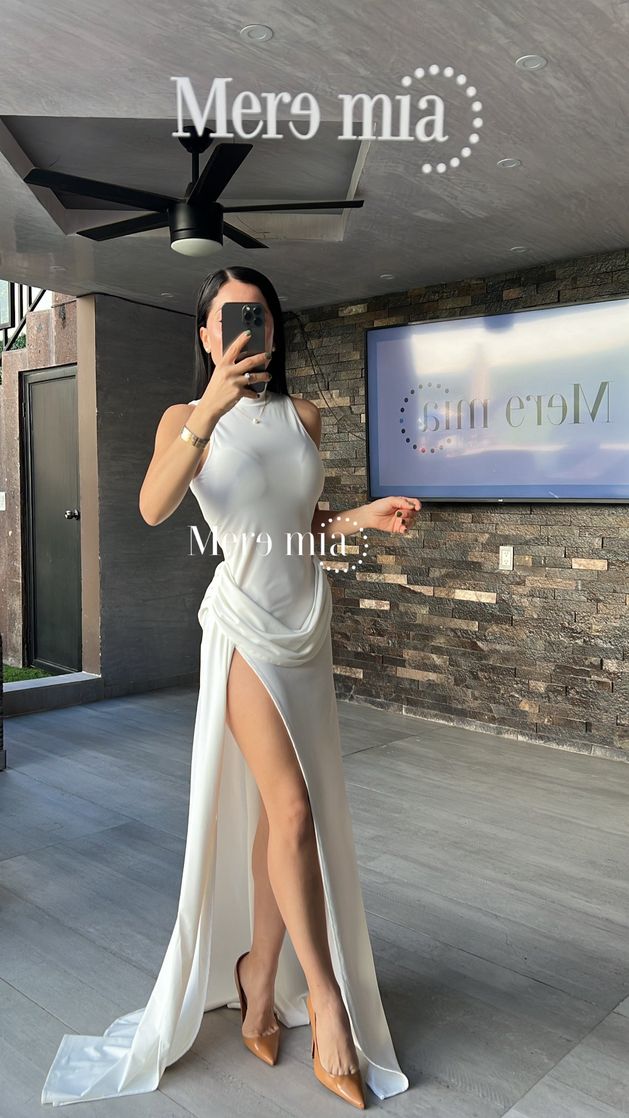 Vestido cuello olan plis