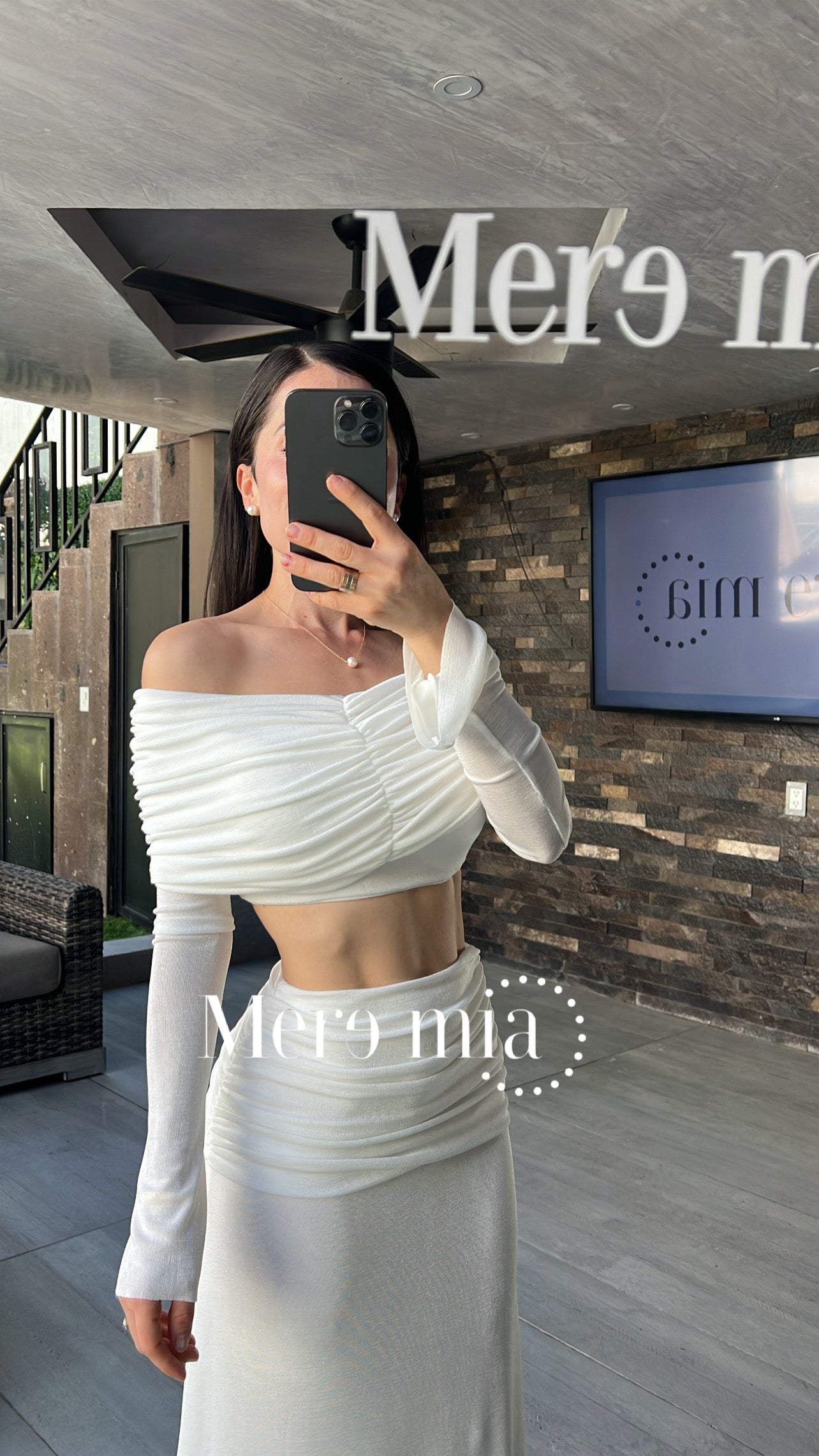 Conjunto hombros plisado largo