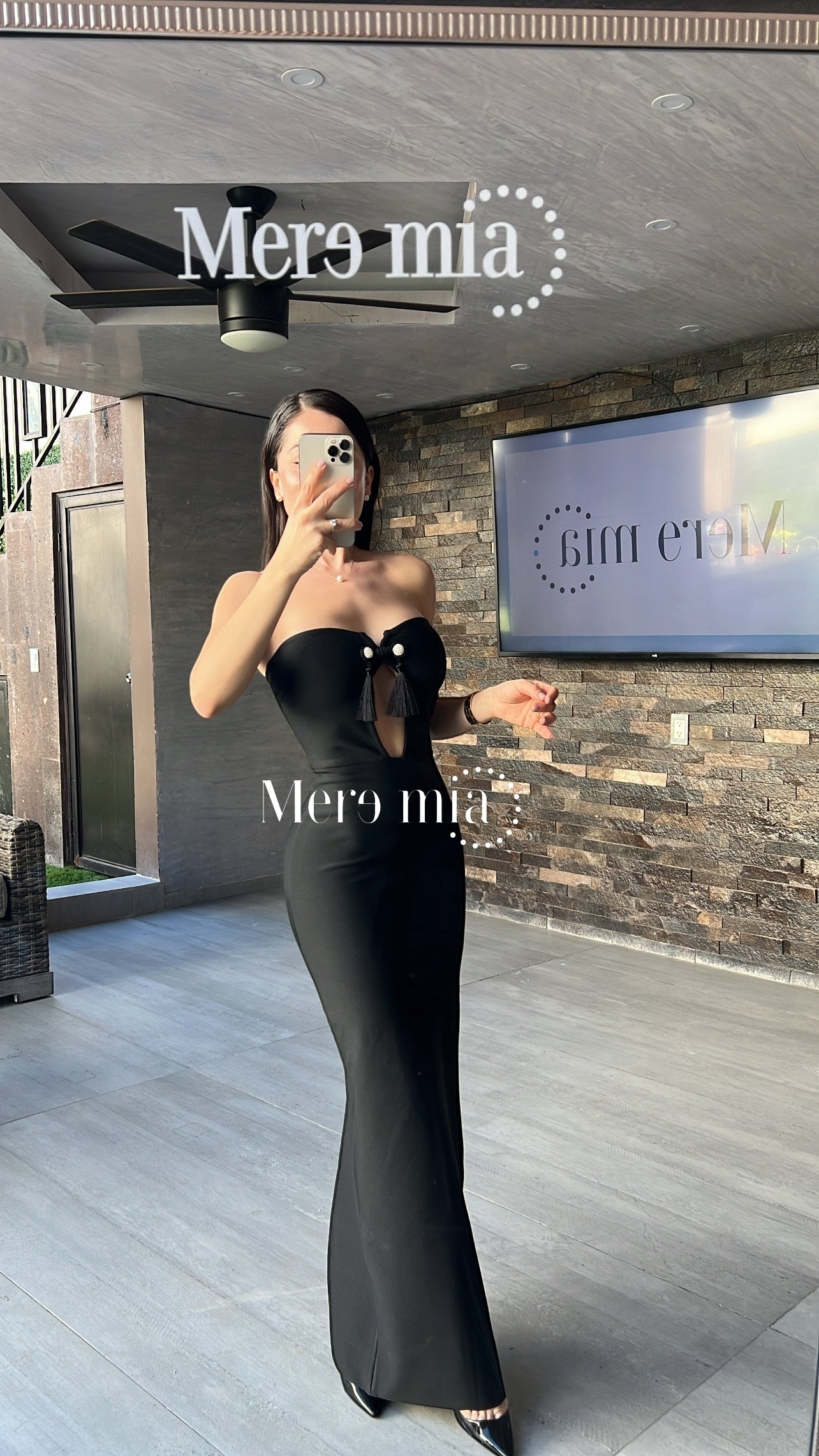 Vestido negro liso abert