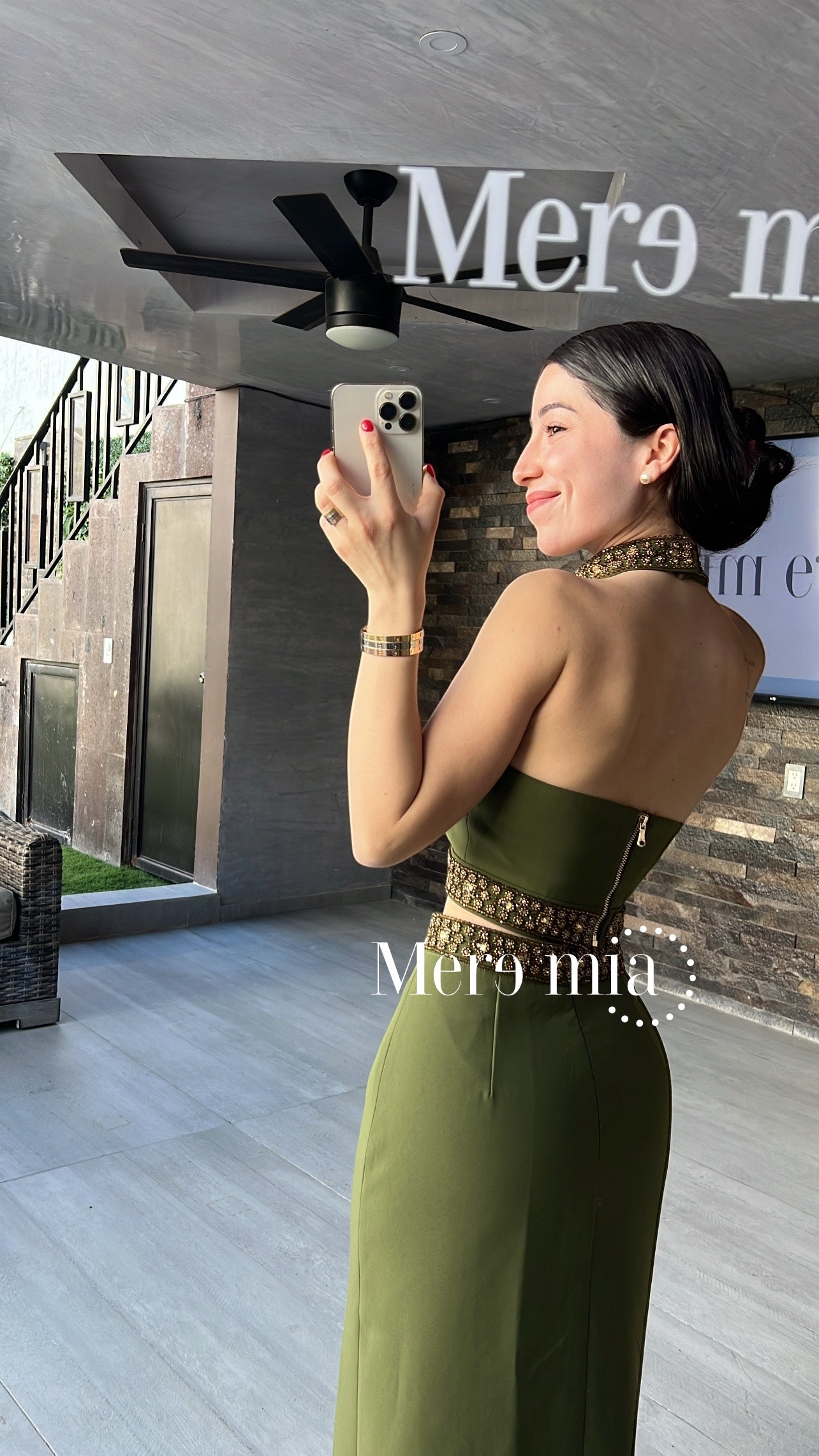 Conjunto verde cuello apl