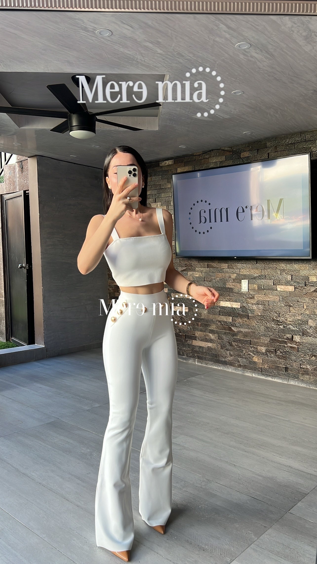 Pantalón botones blanco acampanado