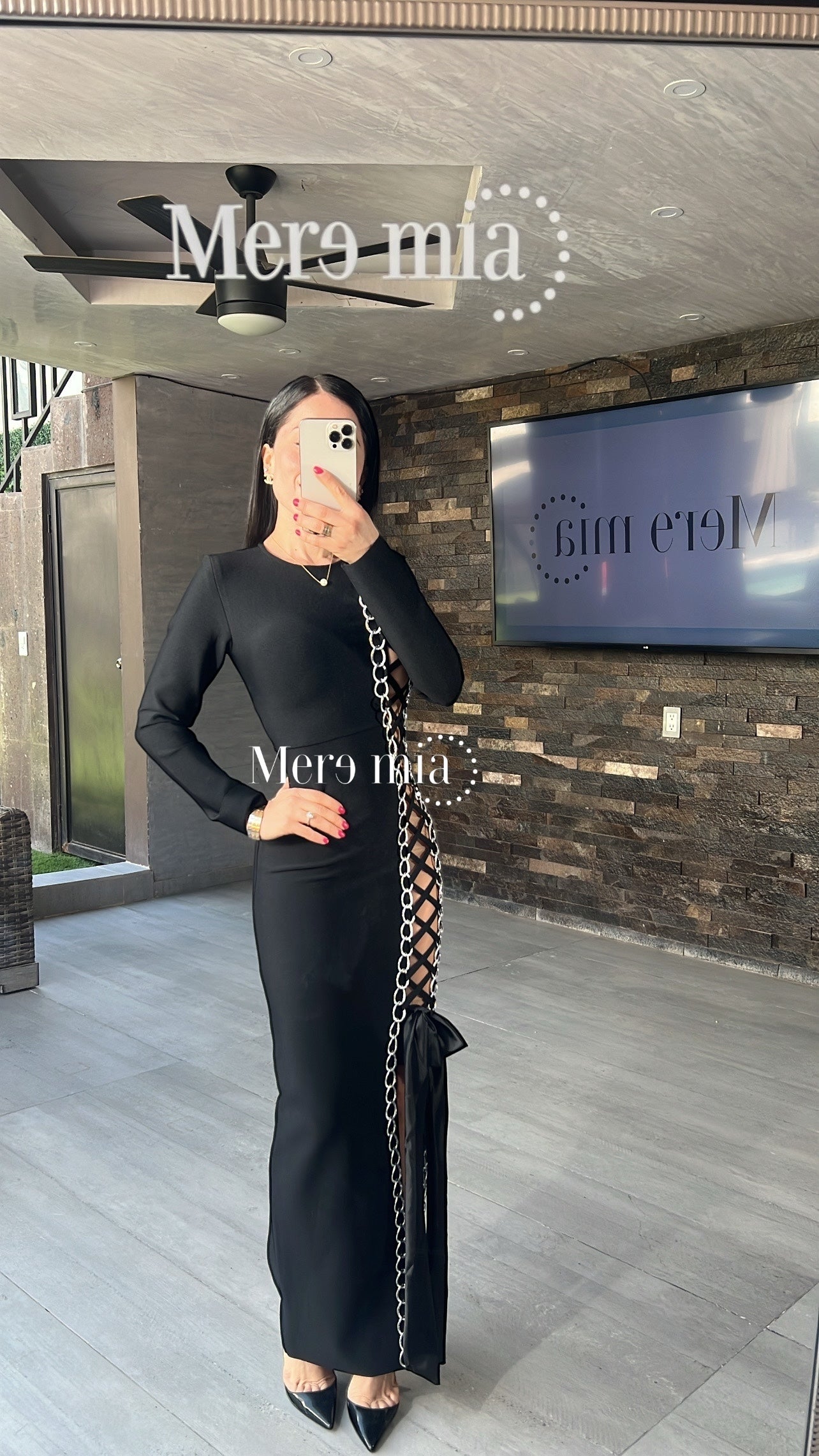 Vestido negro abert cintas