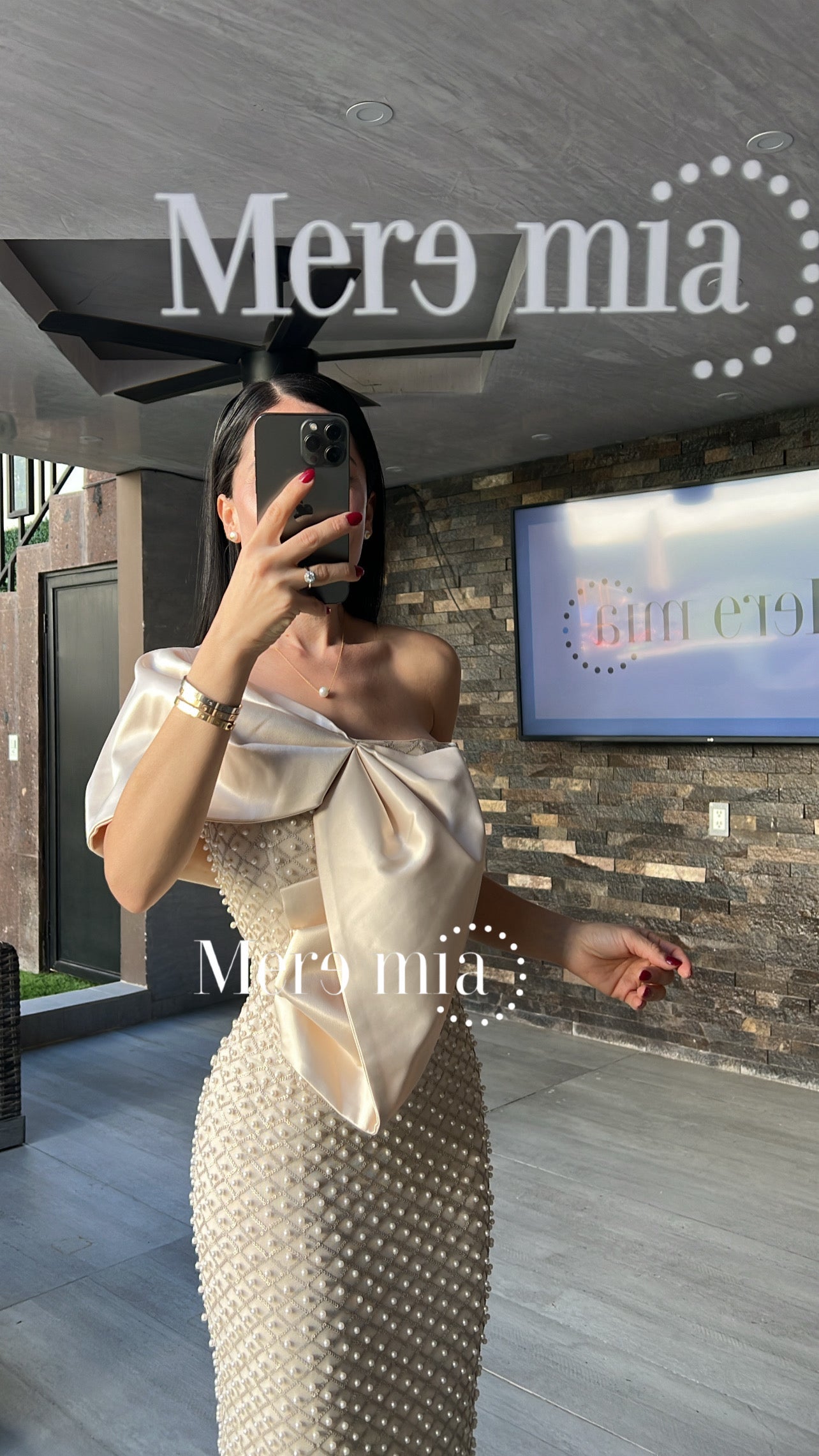 Vestido beige perlas sat