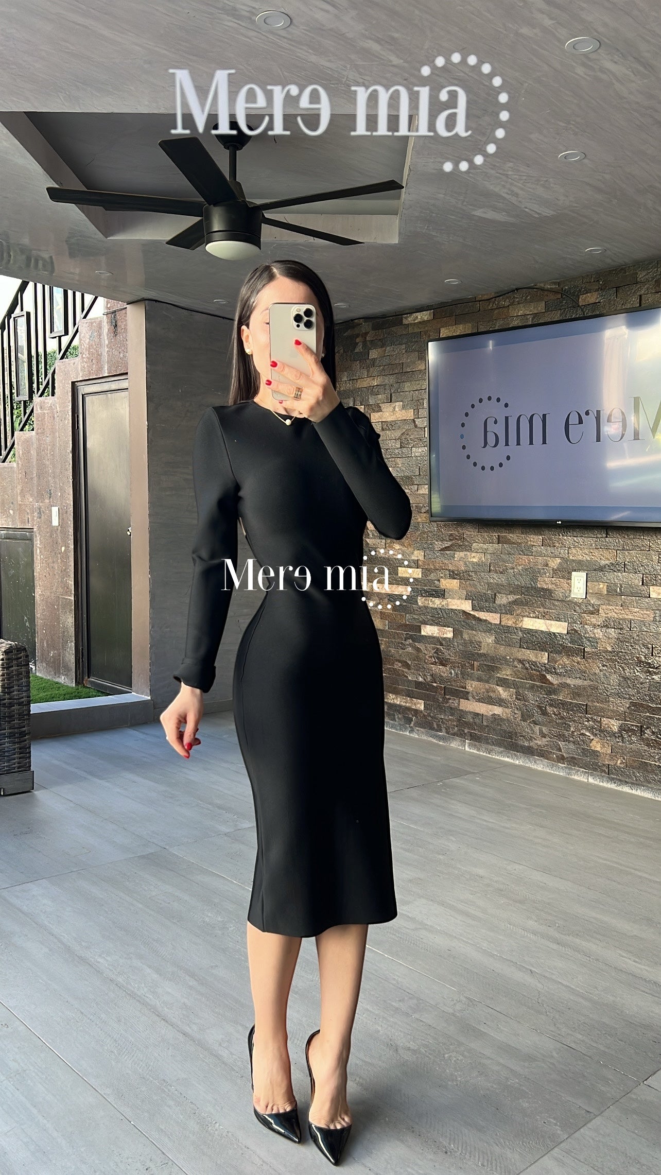 Vestido negro espalda raya