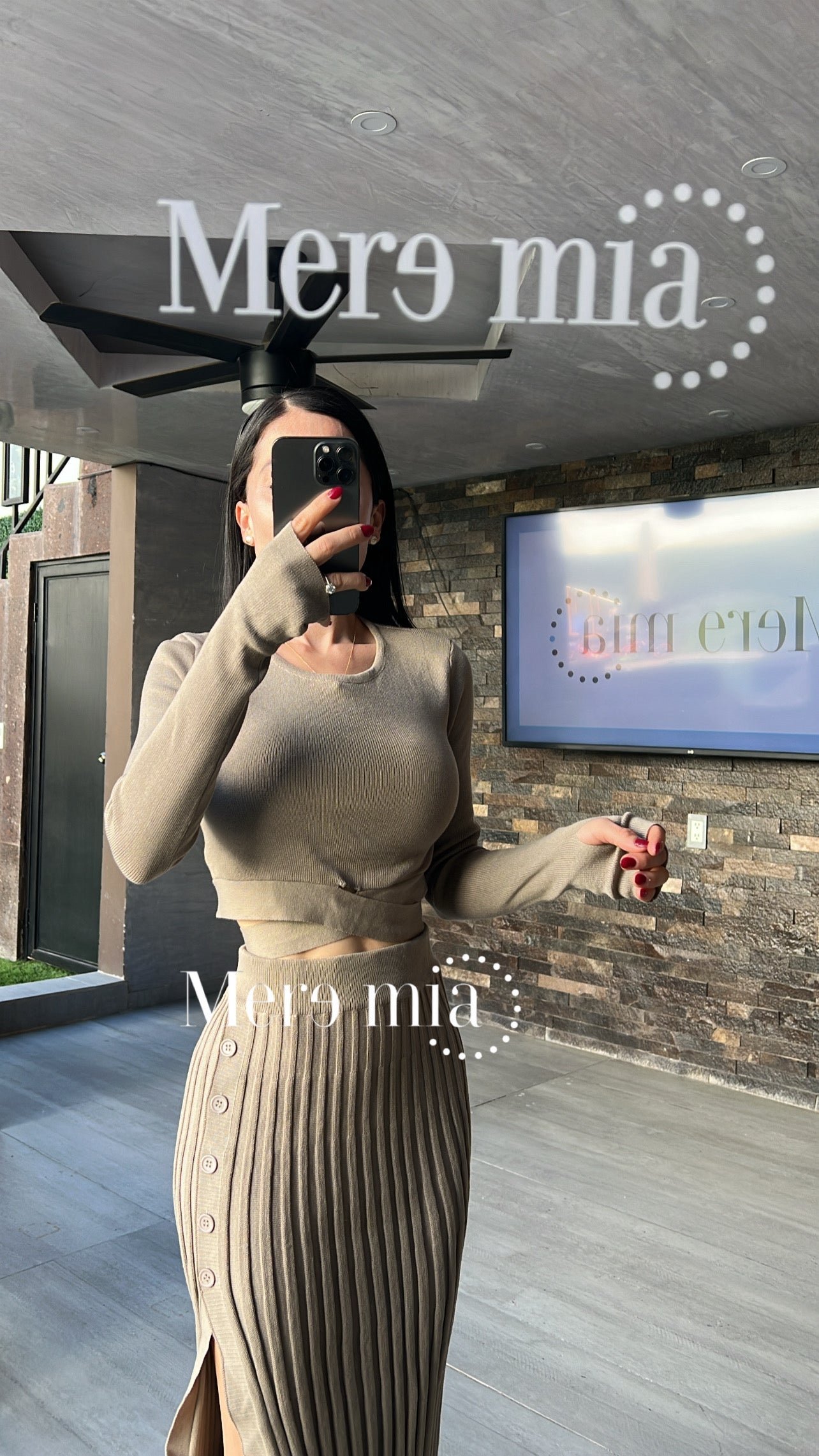 Conjunto beige sweater