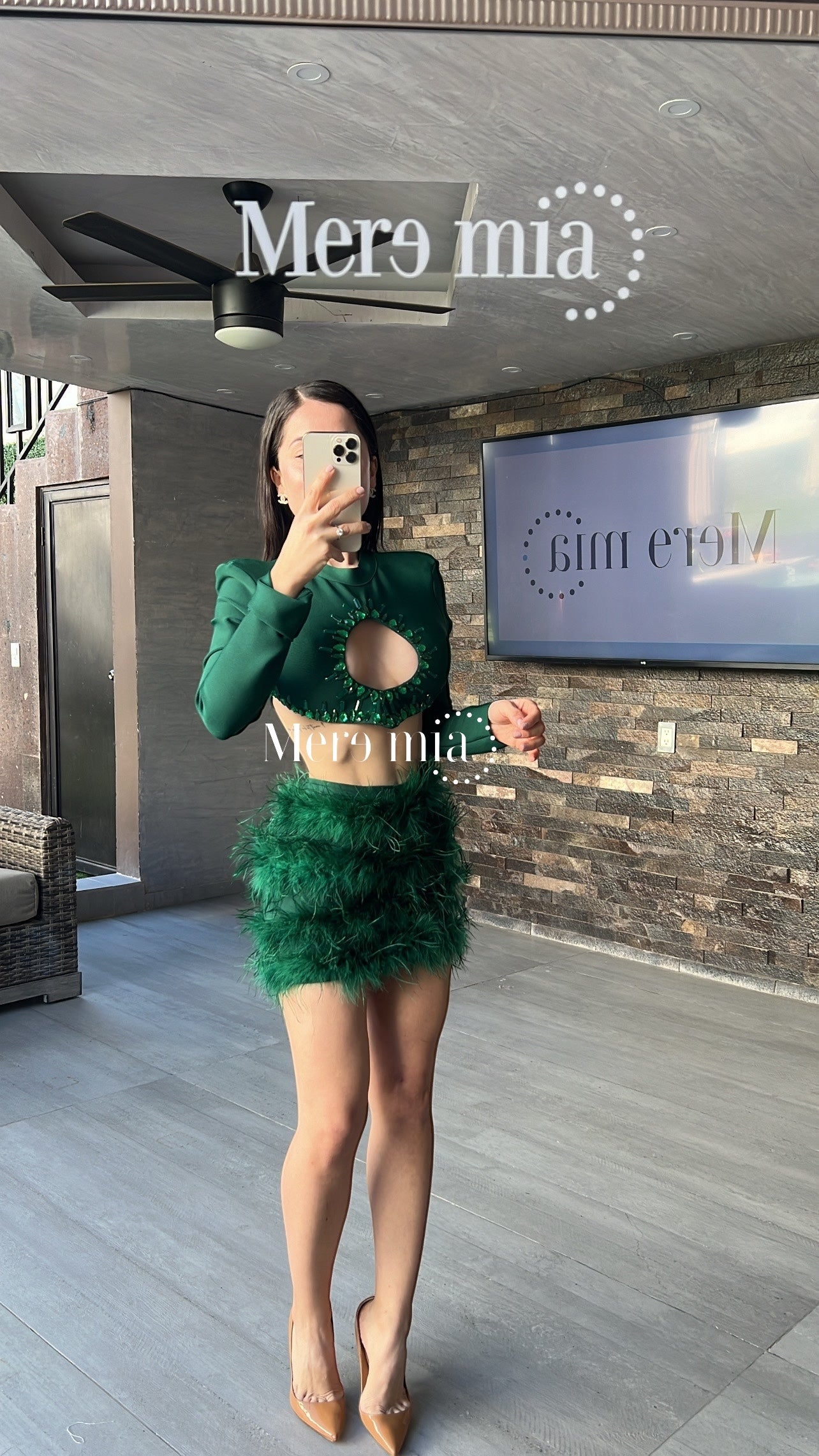 Conjunto verde plumas