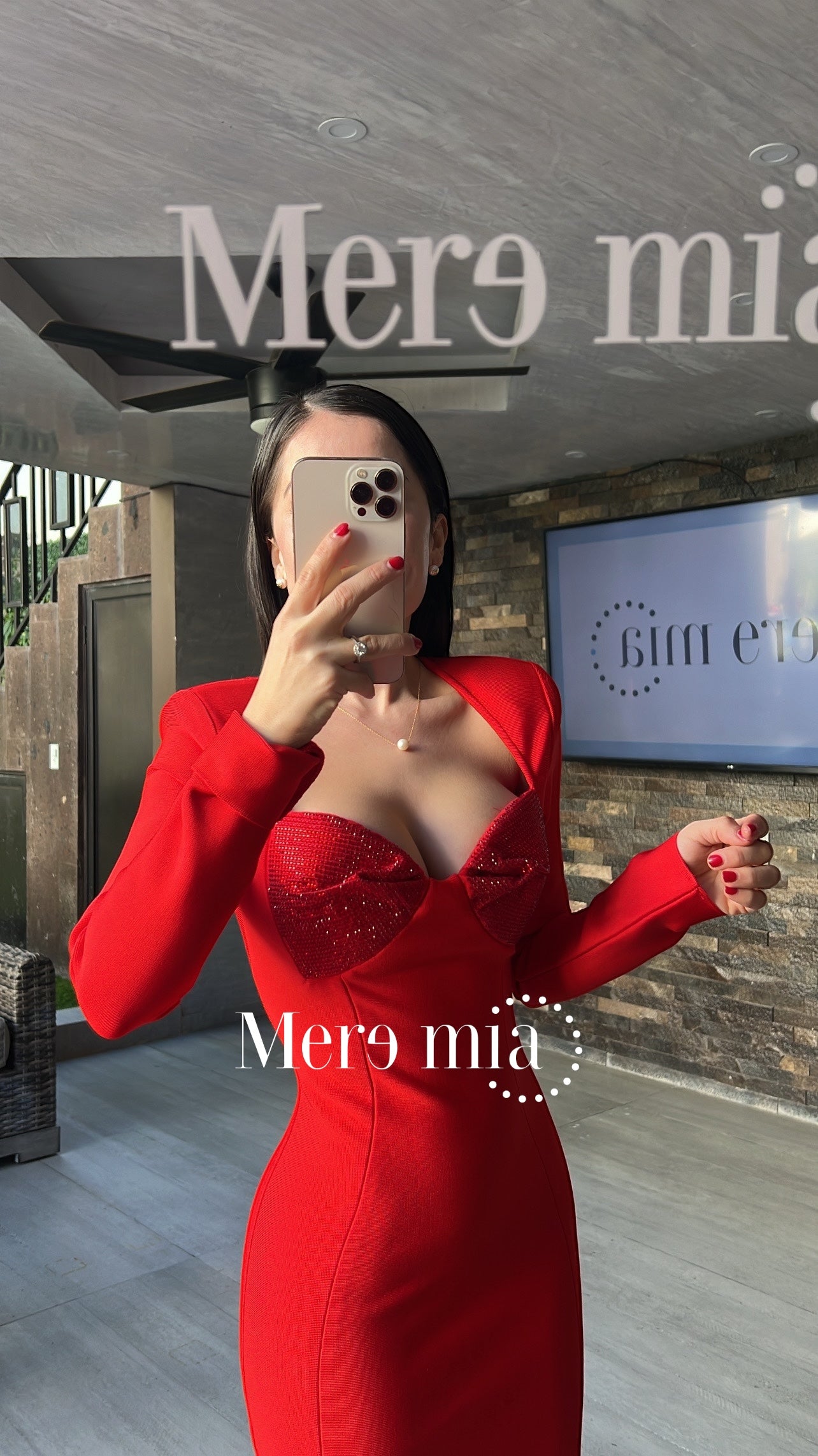 Vestido rojo brillos copa