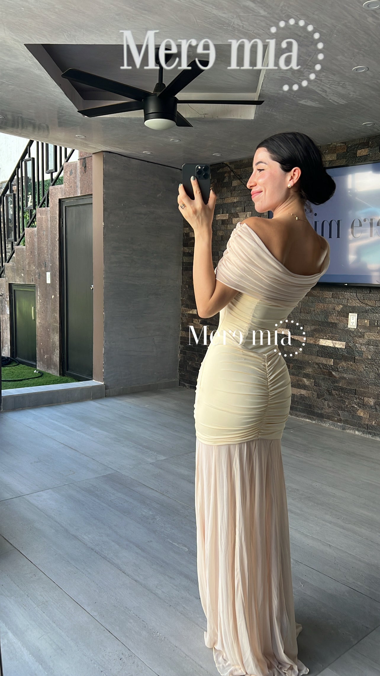 Vestido ivory plisado