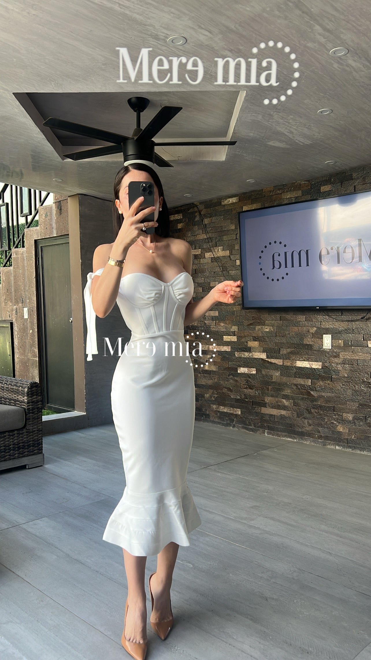 Vestido blanco olan abajo copas