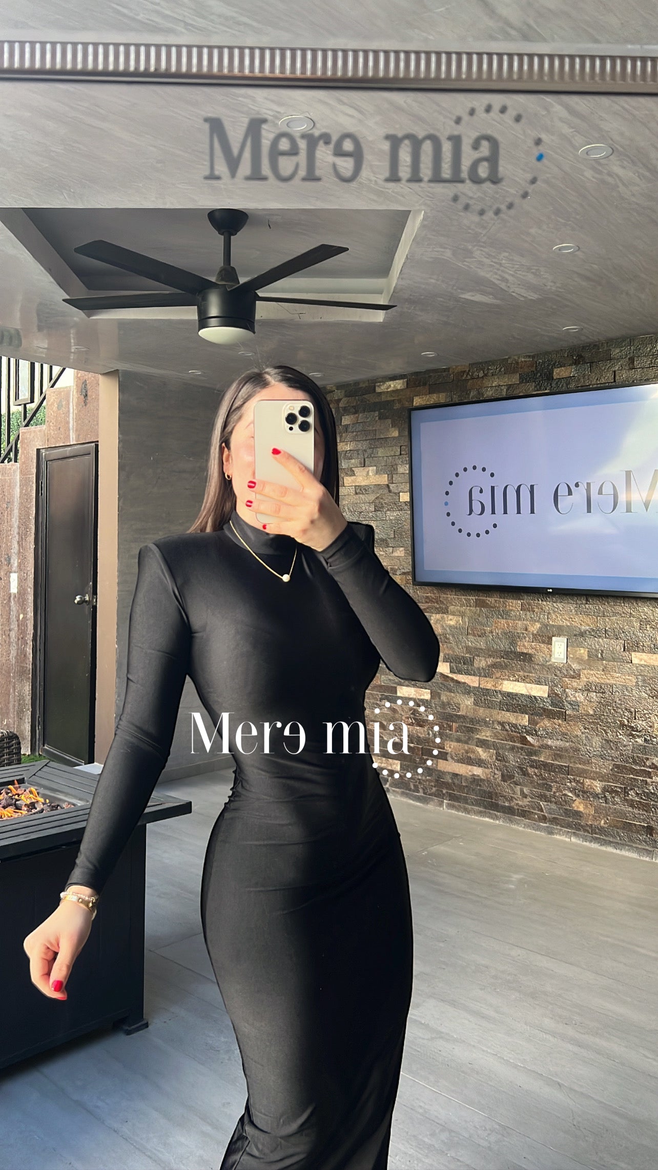 Vestido negro cuello stretch