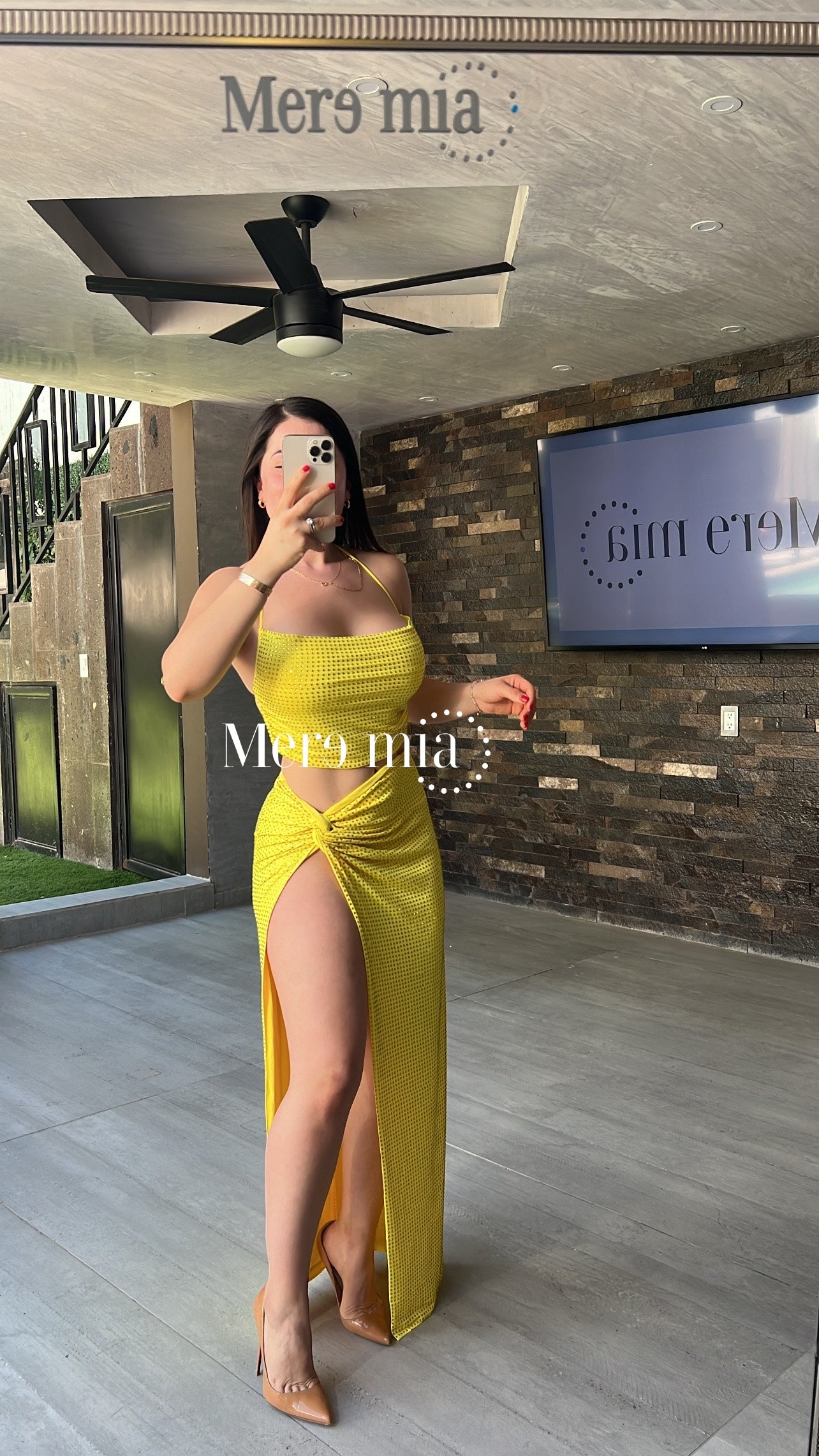 Conjunto amarillo puntos