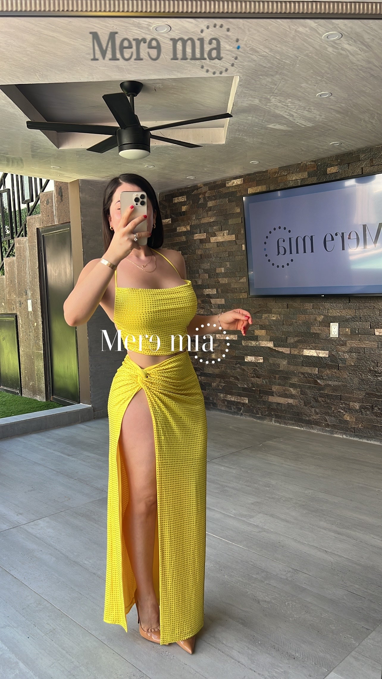 Conjunto amarillo puntos