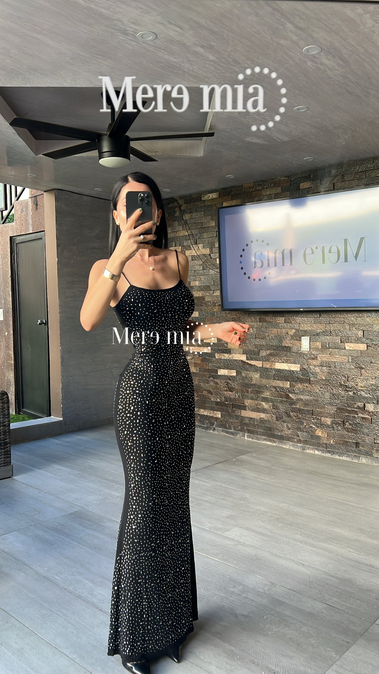 Vestido negro brillos plata