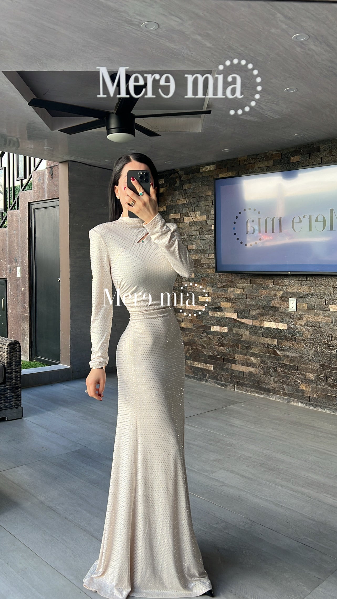 Vestido puntos hoyo plisado