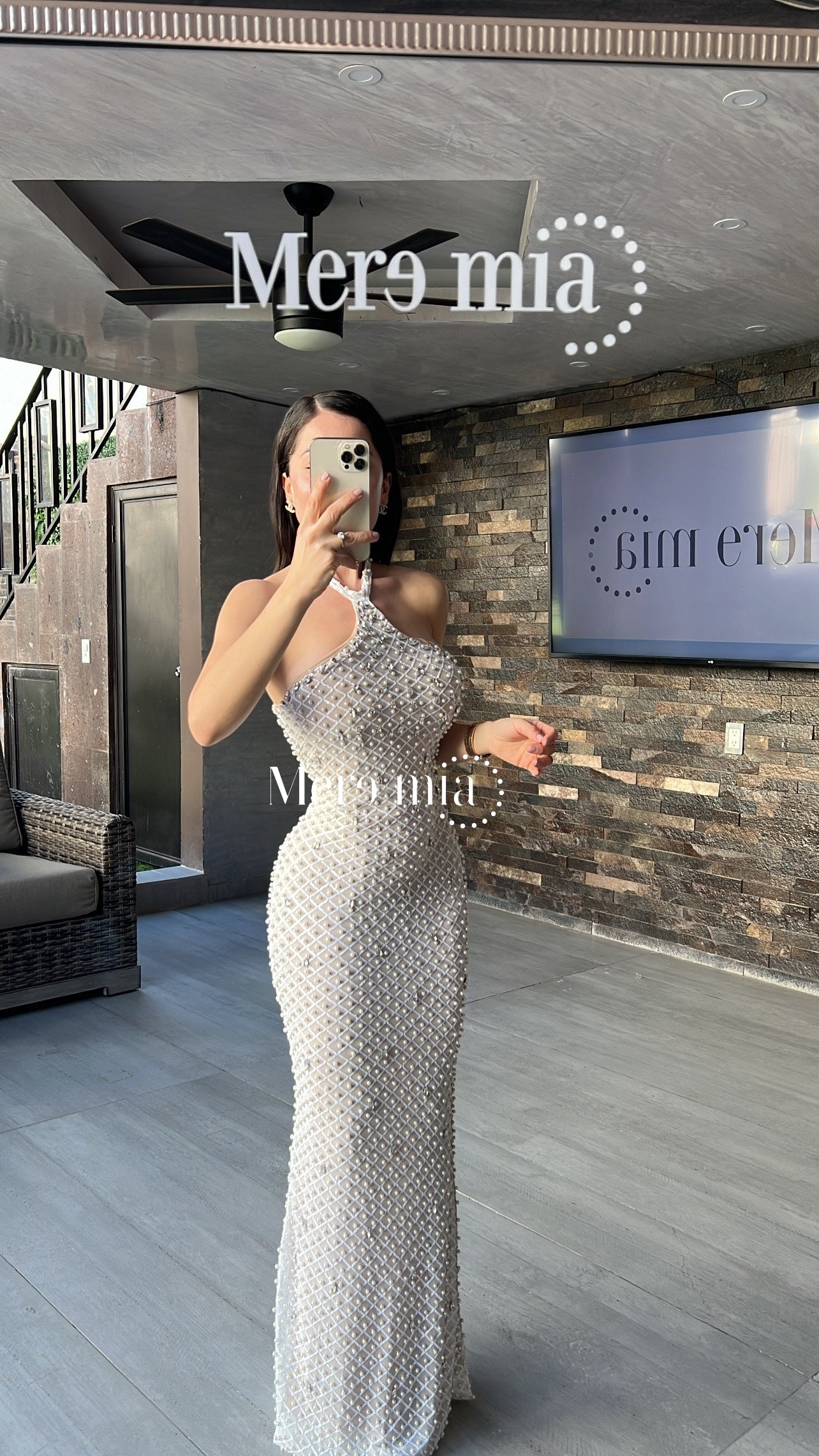 Vestido nude blanco perlas