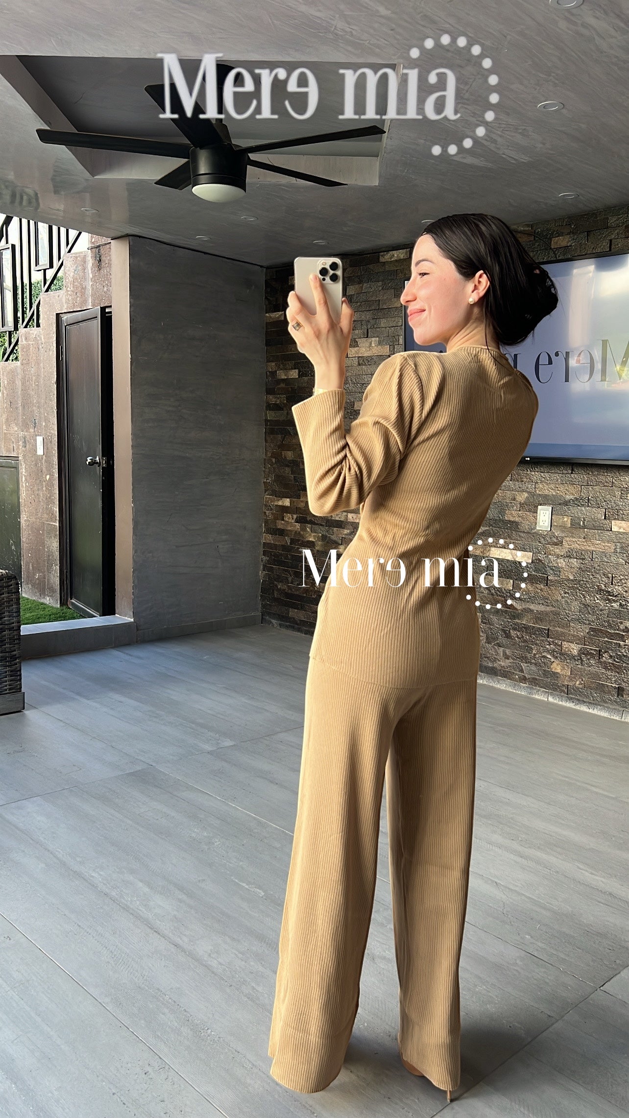 Conjunto khaki blusa tira pant