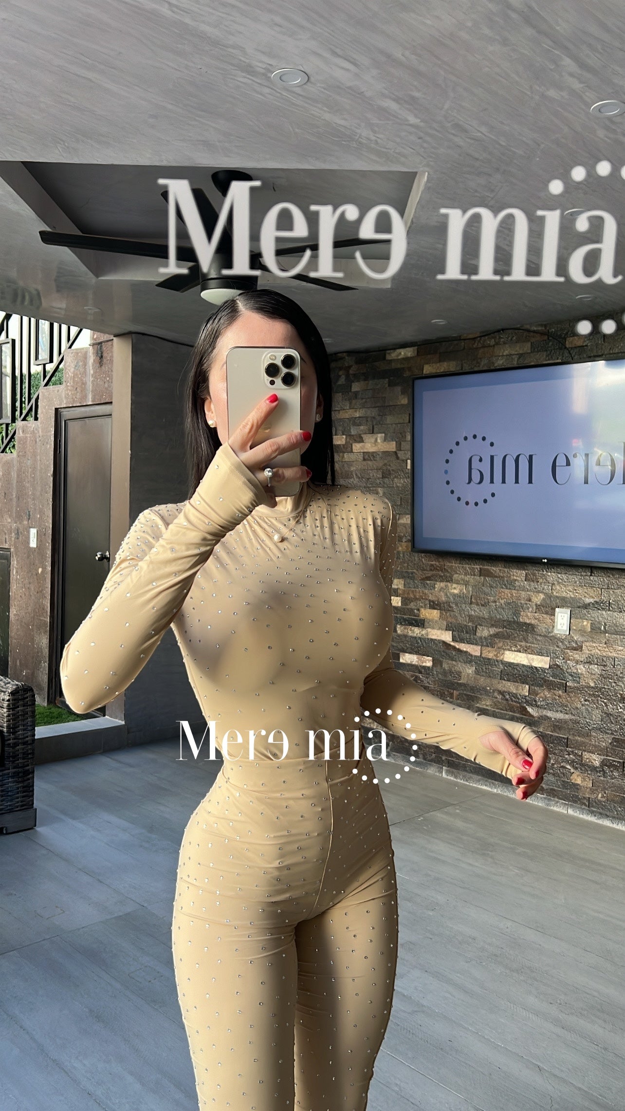 Conjunto nude puntos cuello