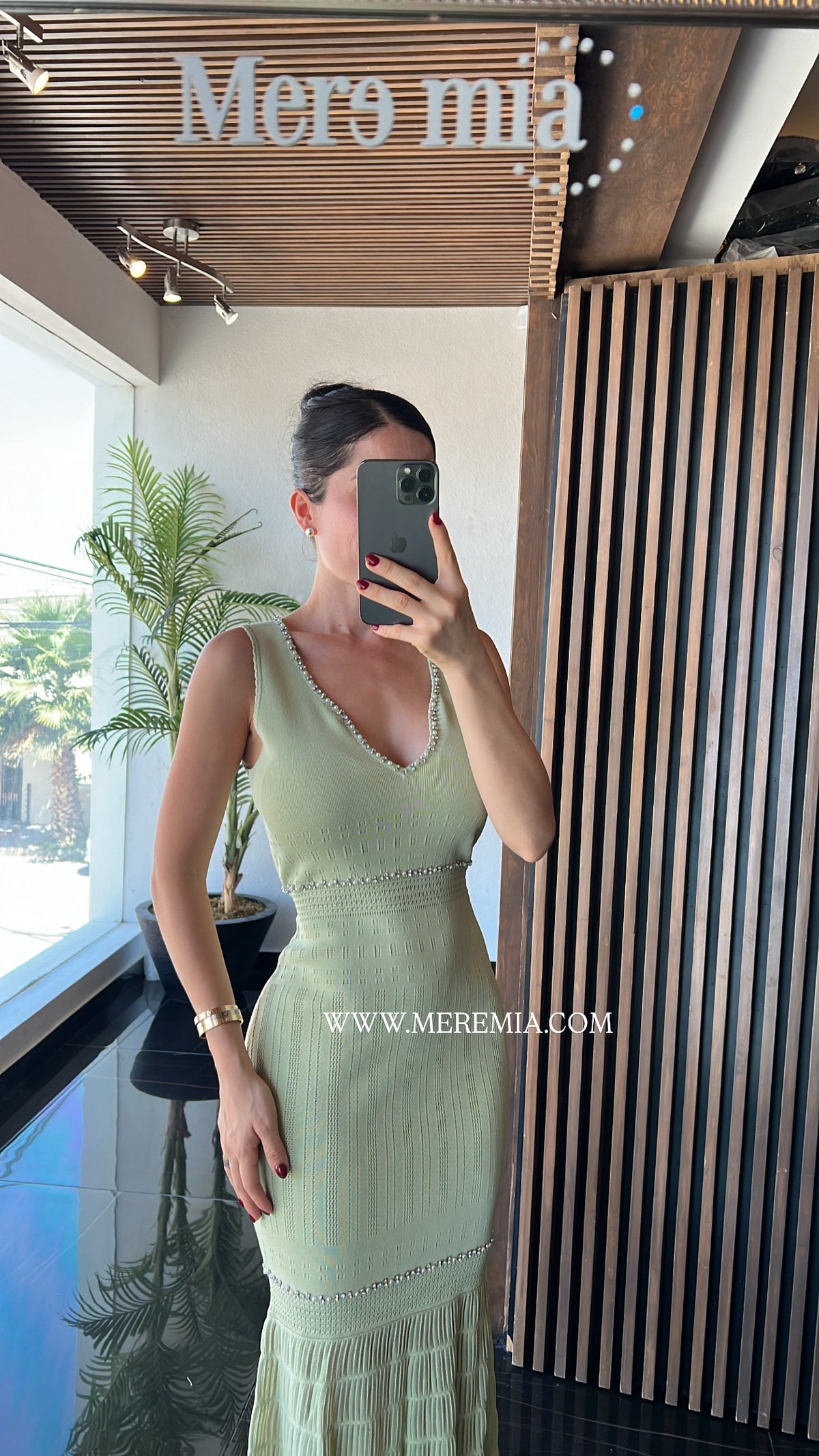 Vestido escote v