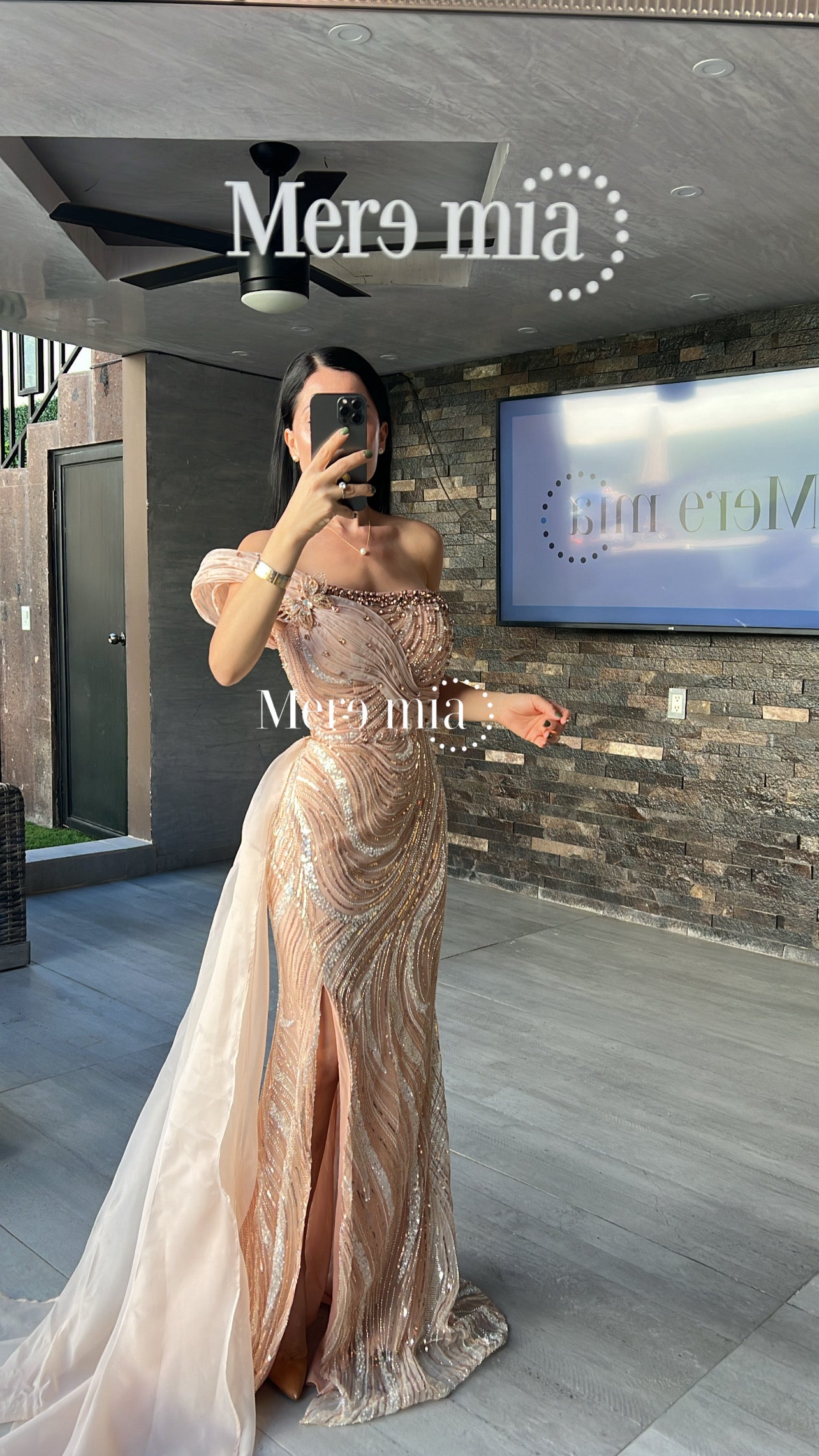 Vestido melón tul hombro