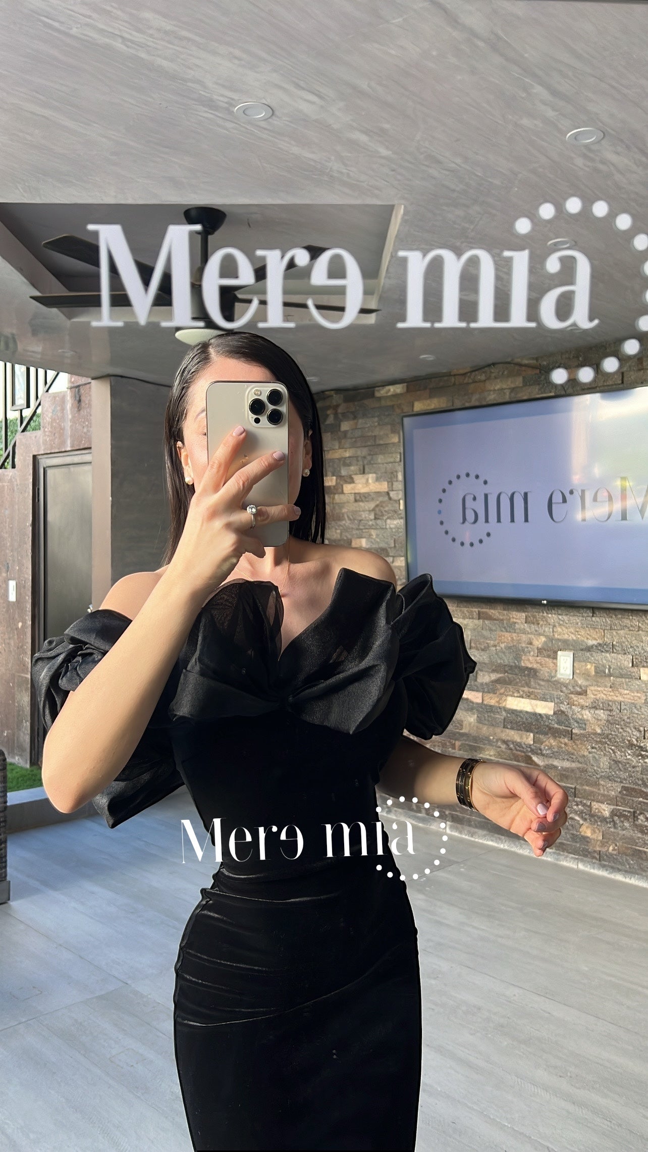 Vestido negro scrunchie tul