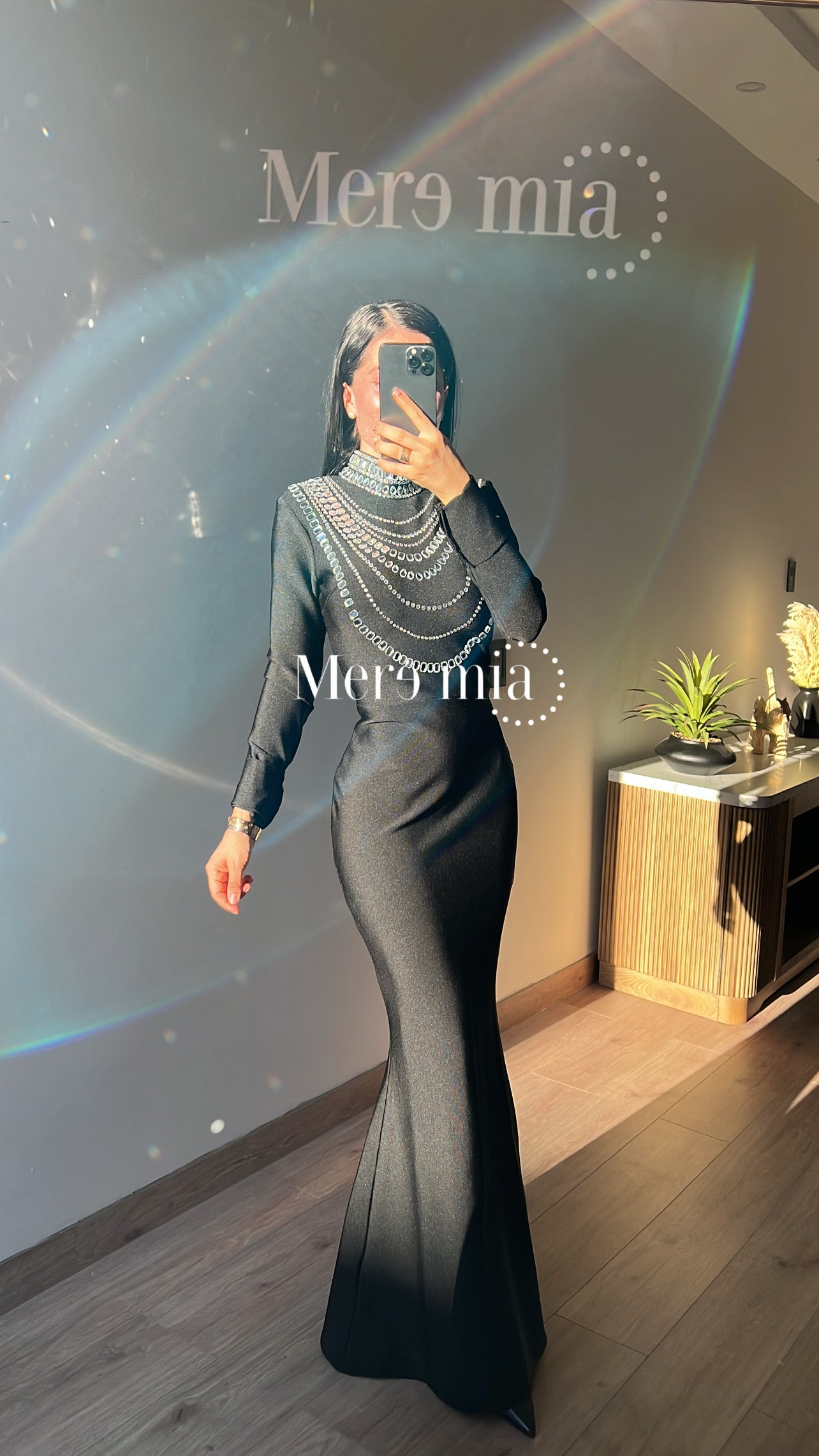 Vestido negro collar cuello