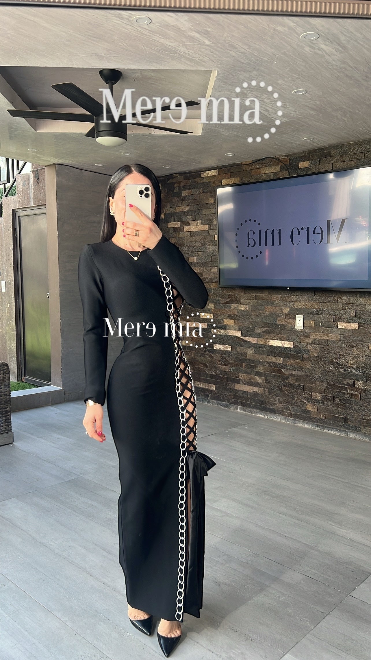 Vestido negro abert cintas