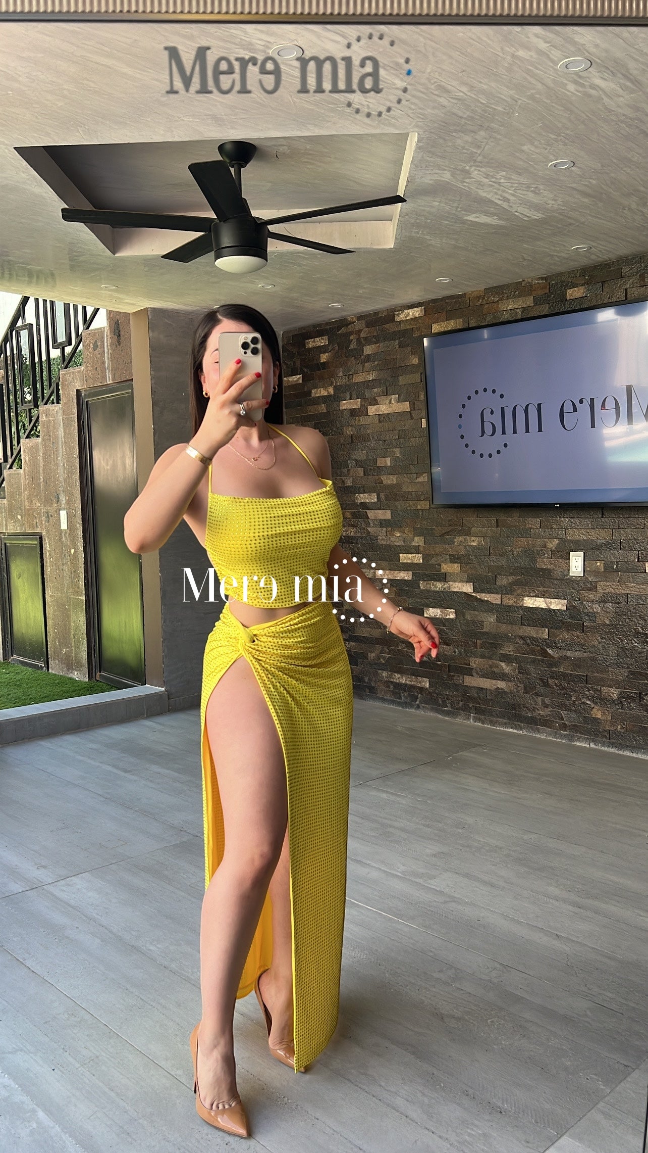 Conjunto amarillo puntos