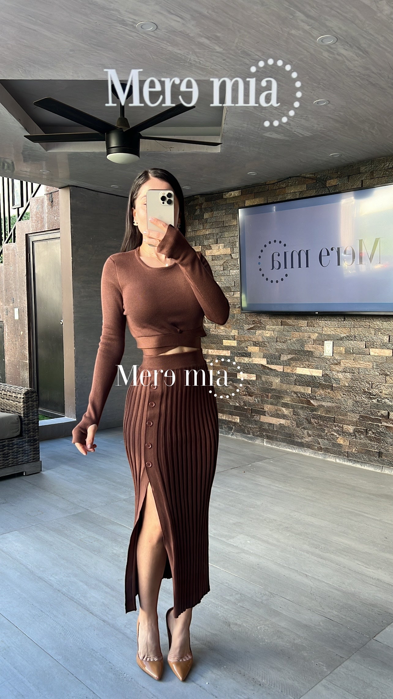 Conjunto cafe sweater obs