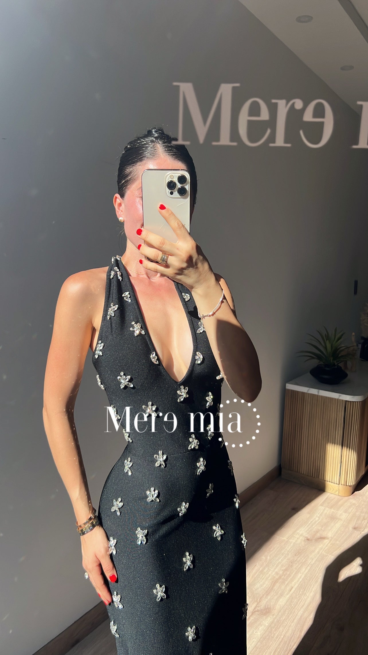 Vestido negro estrellas plata