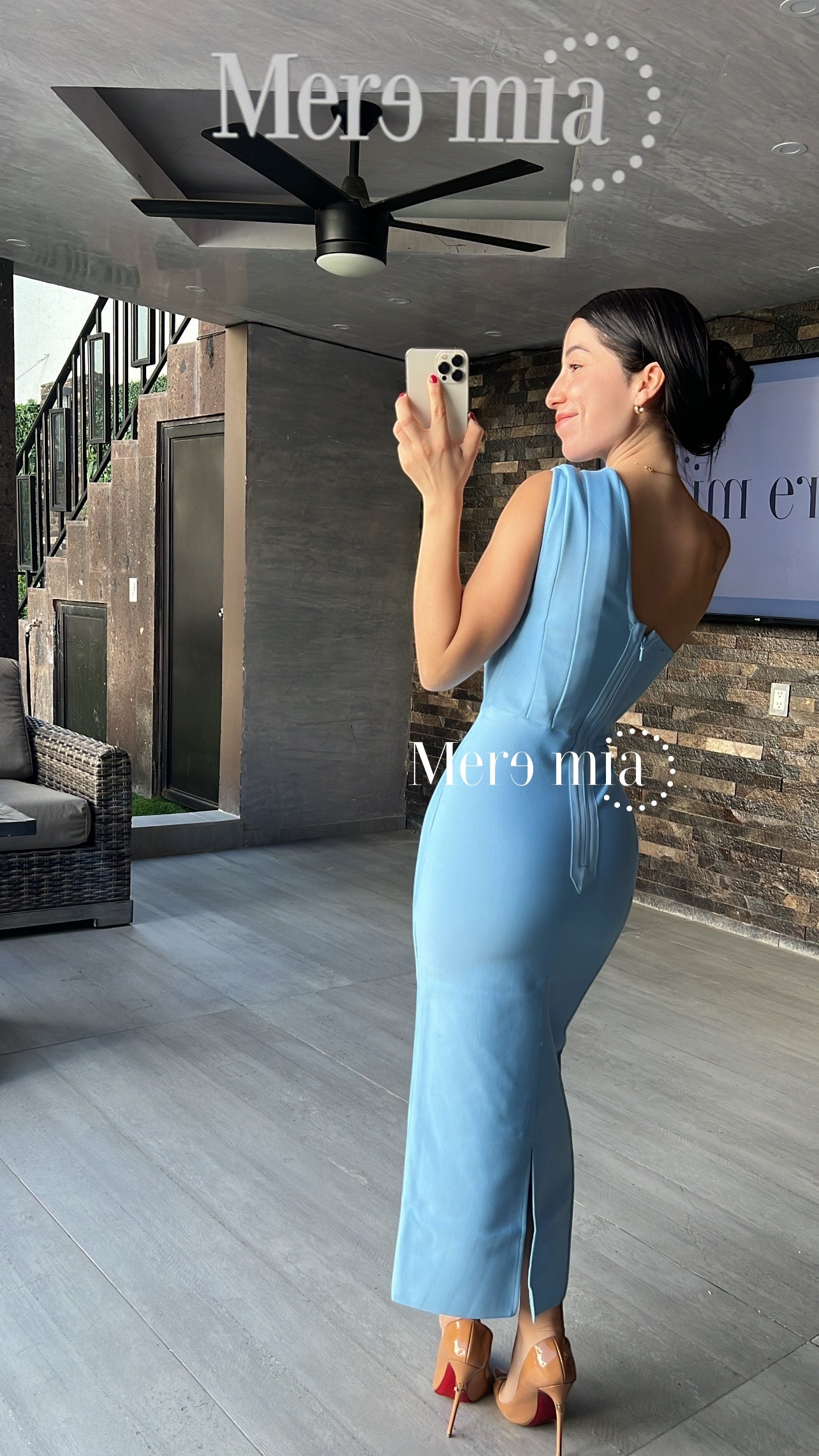 Vestido azul cielo de un hombro